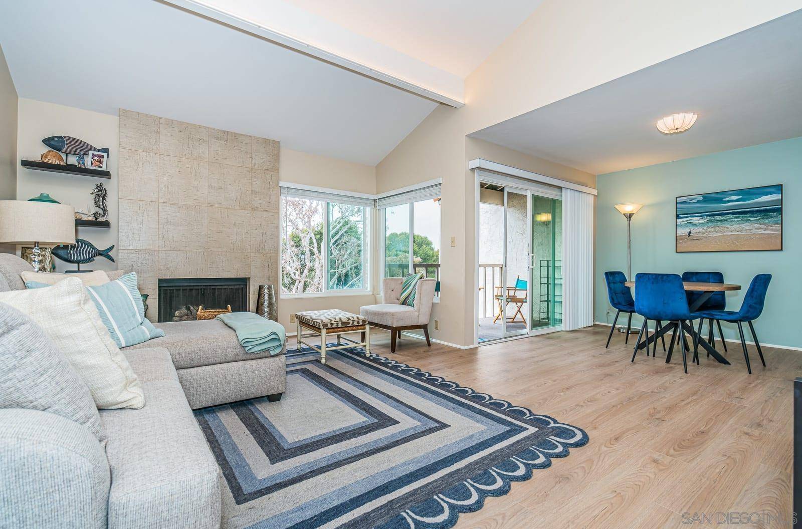 Carlsbad, CA 92011,901 Caminito Madrigal #E