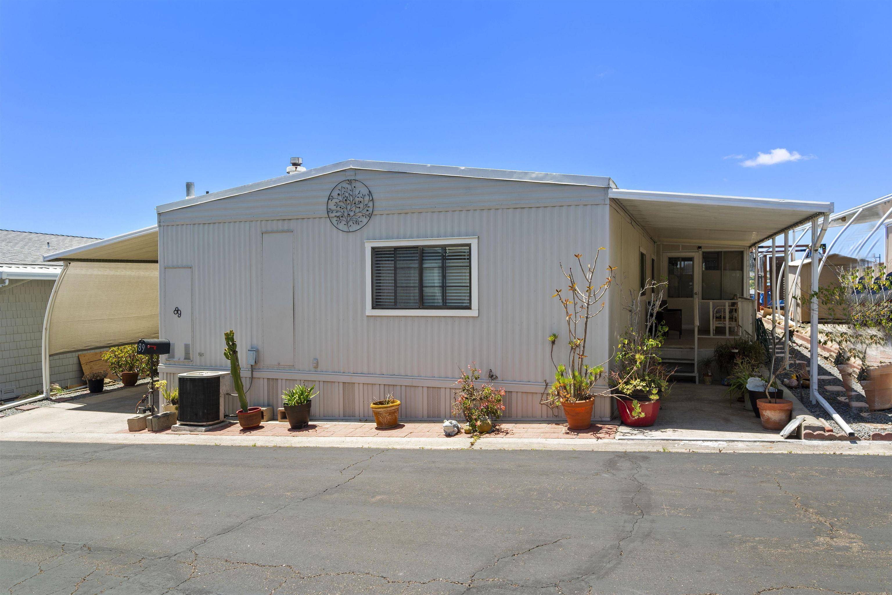 Spring Valley, CA 91977,1815 Sweetwater Rd. #89