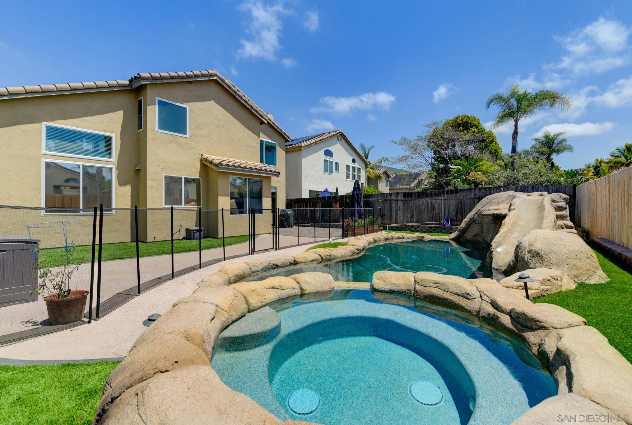 San Diego, CA 92129,8813 Gainsborough Avenue