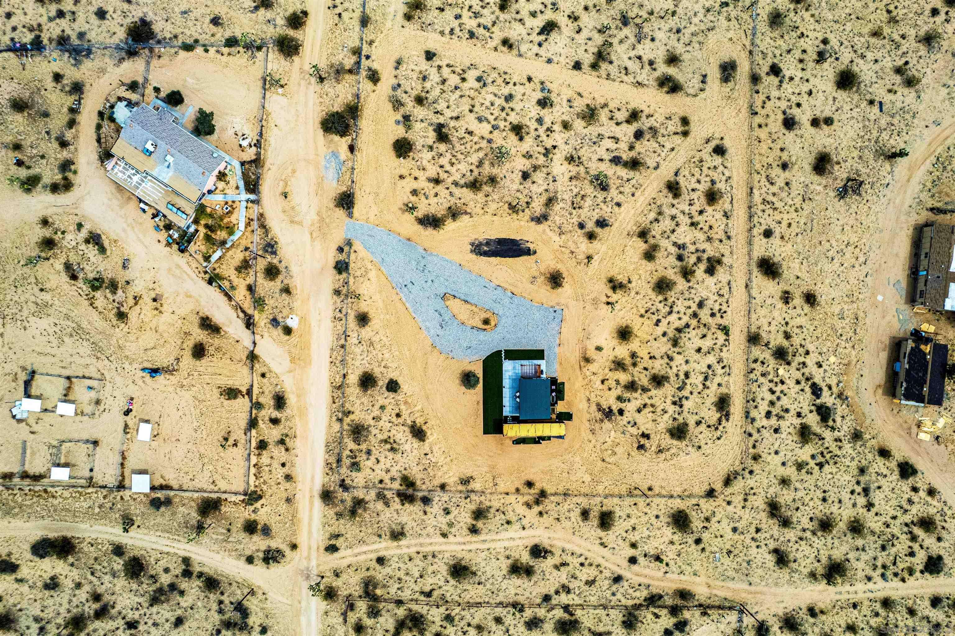 Landers, CA 92285,2135 Road Runner Ln