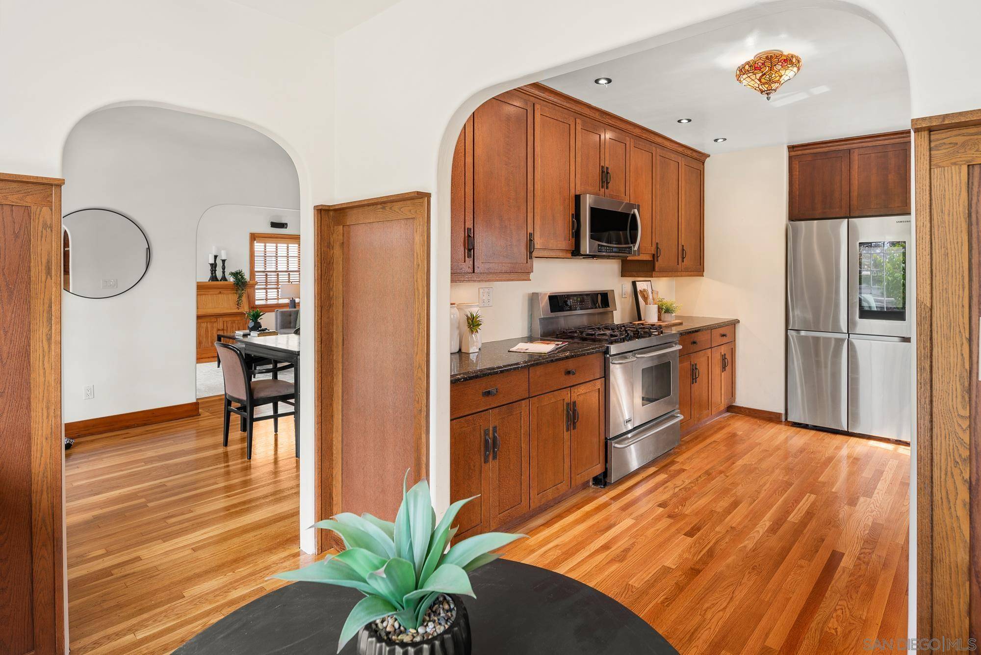 San Diego, CA 92116,4605-4607 Terrace Dr