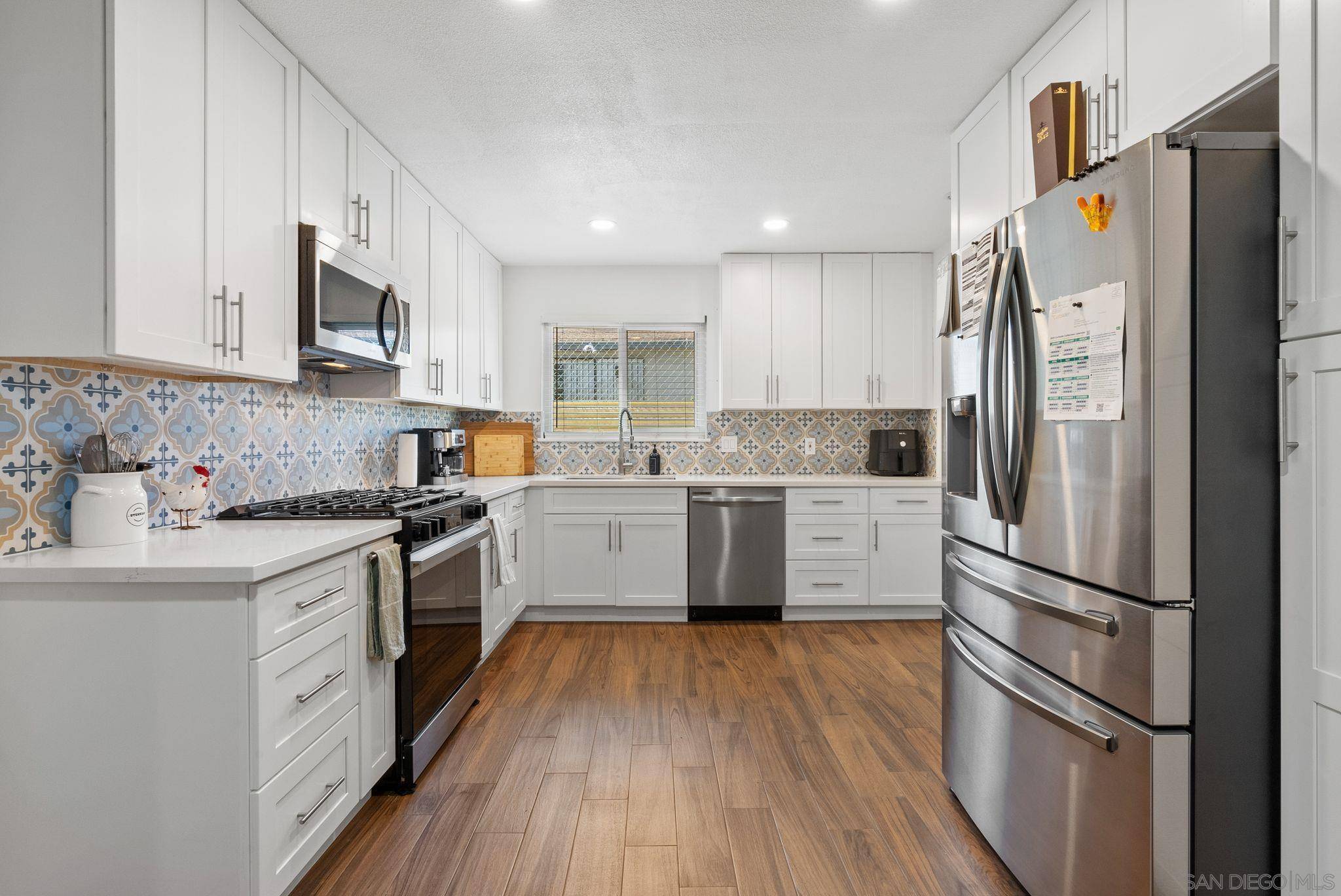 San Diego, CA 92105,4918 Dalehaven Pl
