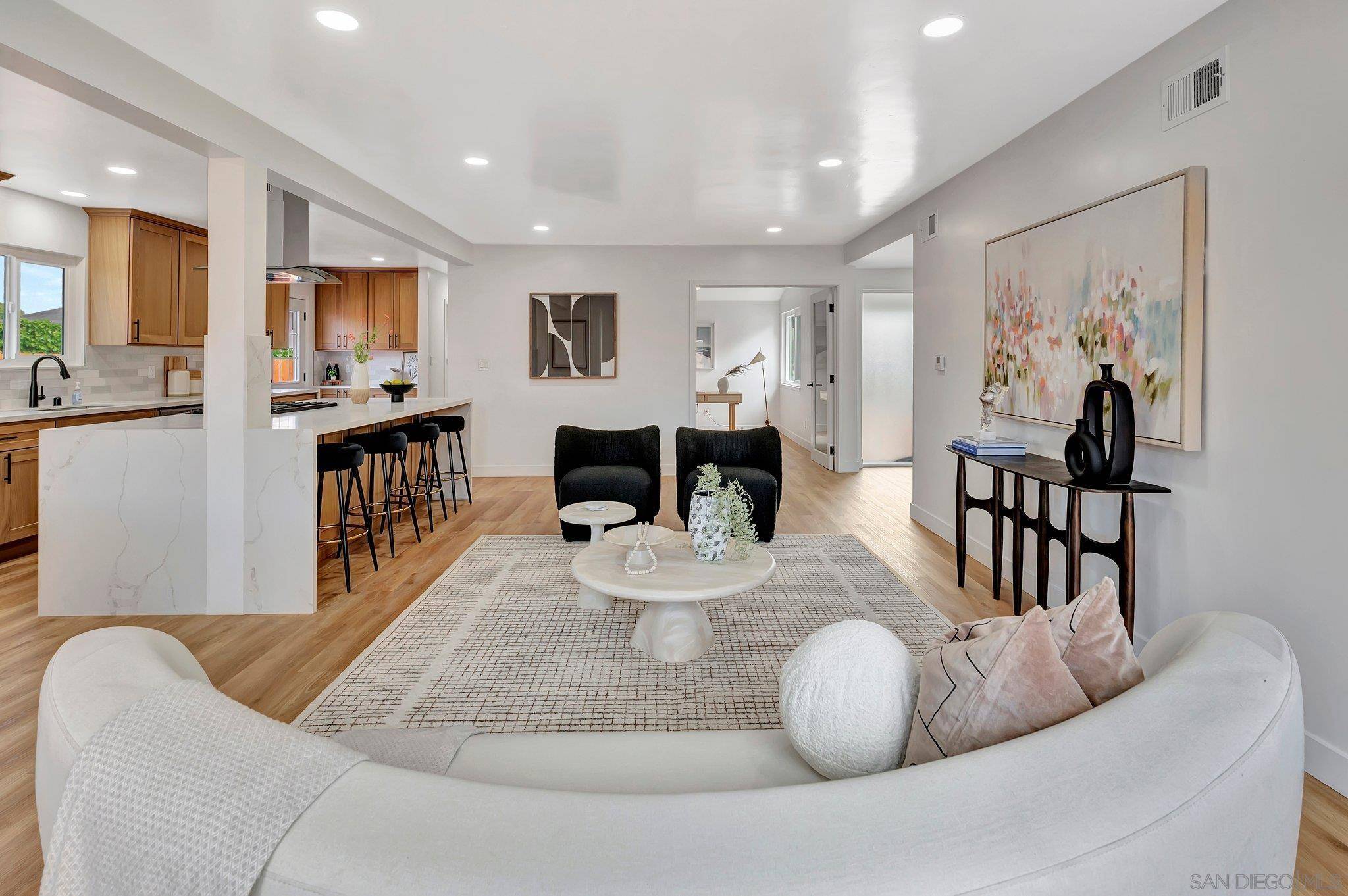 San Diego, CA 92110,2244 Milton Ct