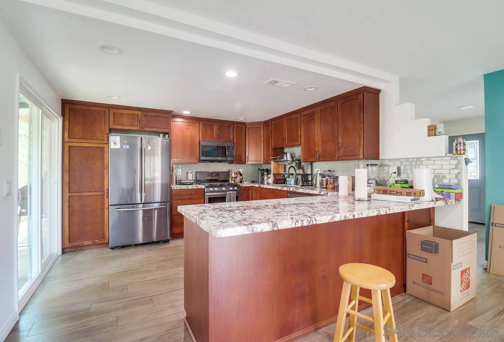 Lakeside, CA 92040,12817 Castle Court