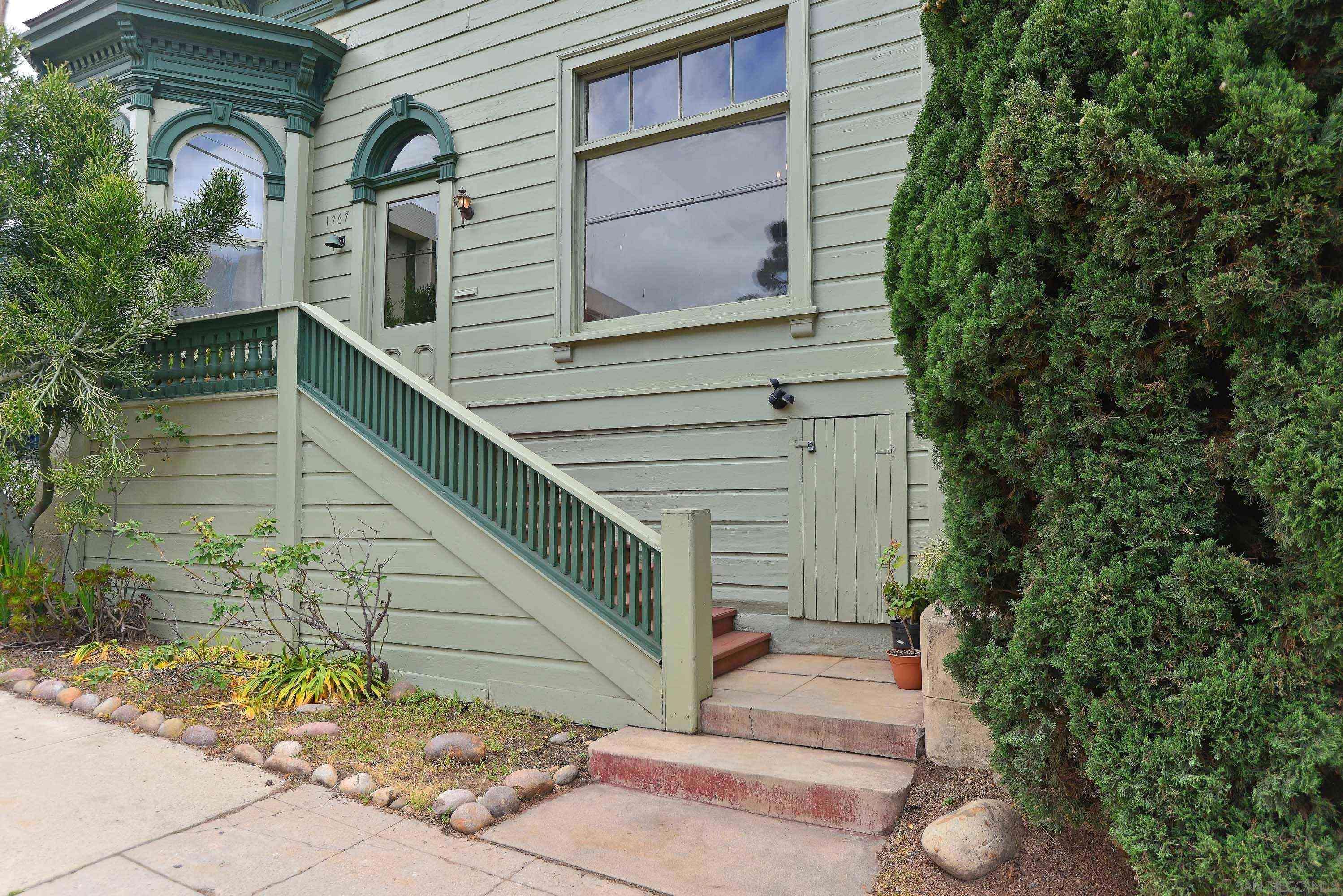 San Diego, CA 92101,1767 2nd Avenue
