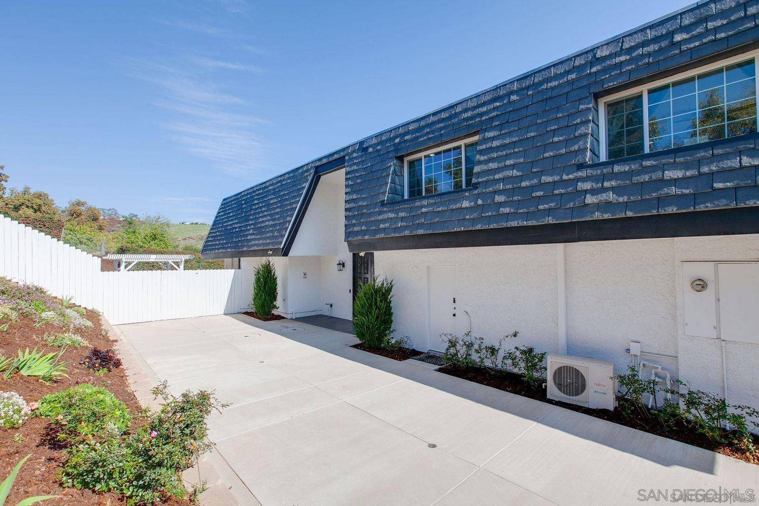 Escondido, CA 92026,9431 W Lilac Rd