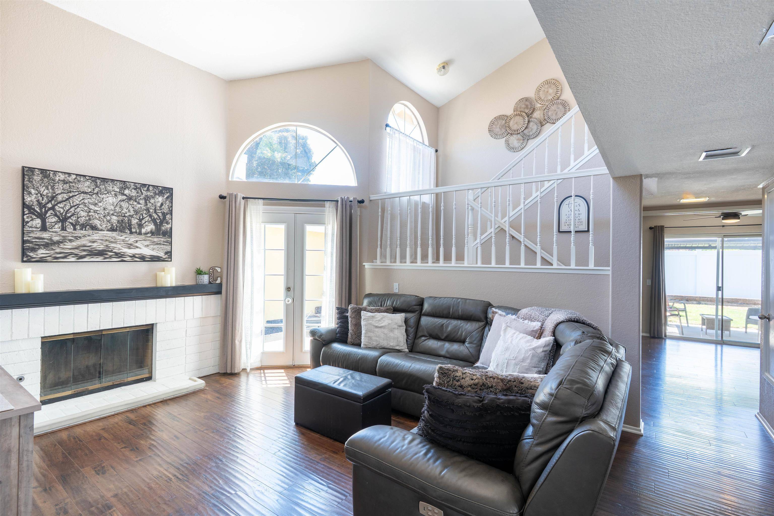 Temecula, CA 92591,41995 Teatree Ct