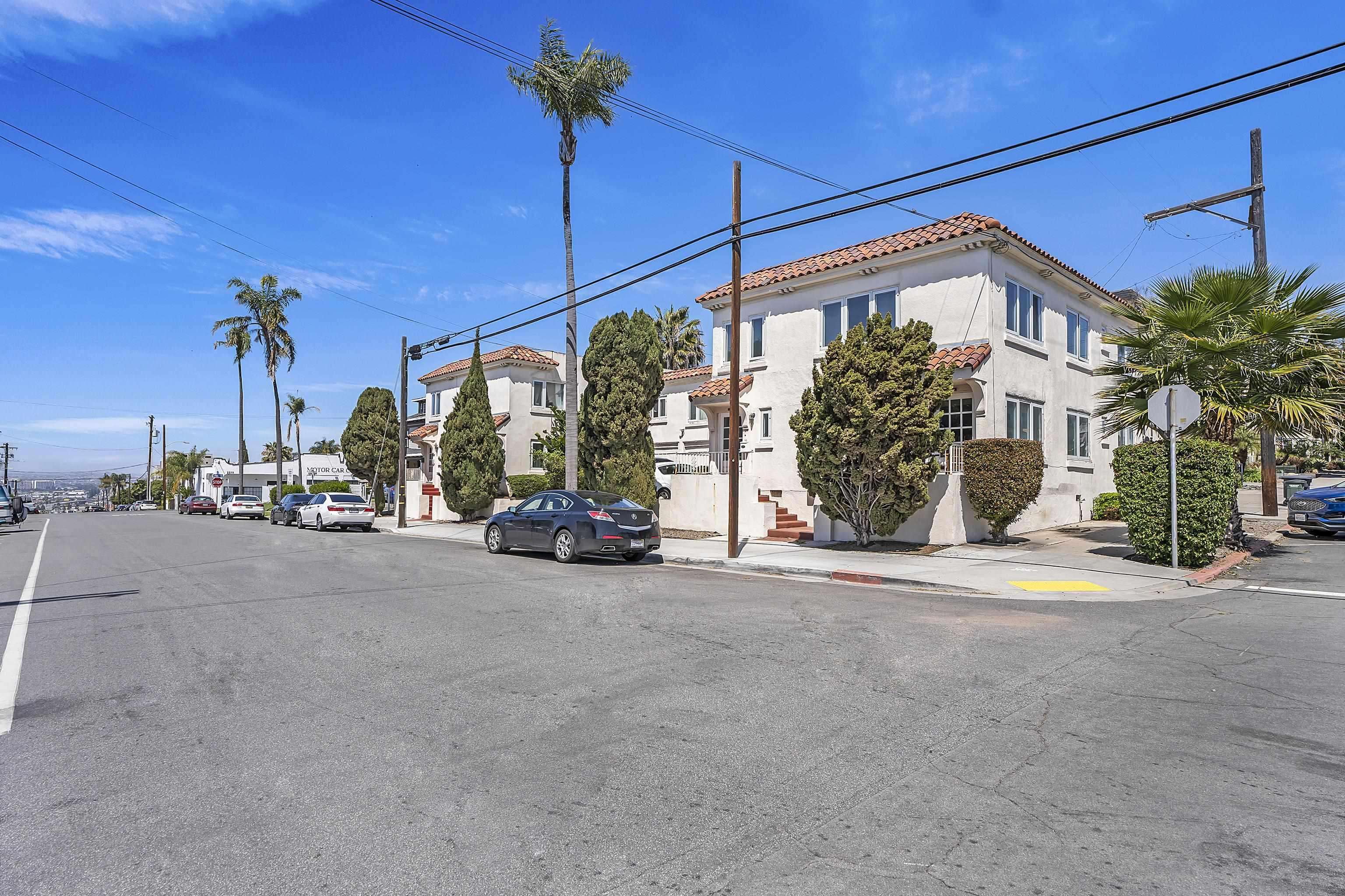 San Diego, CA 92101,130 Ivy St