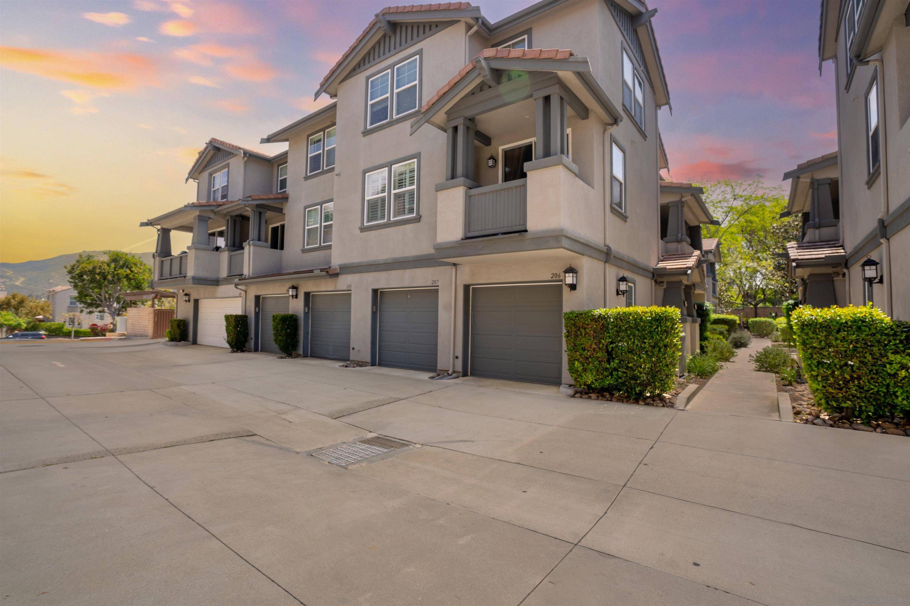 San Diego, CA 92127,16957 Laurel Hill Ln 205 #205