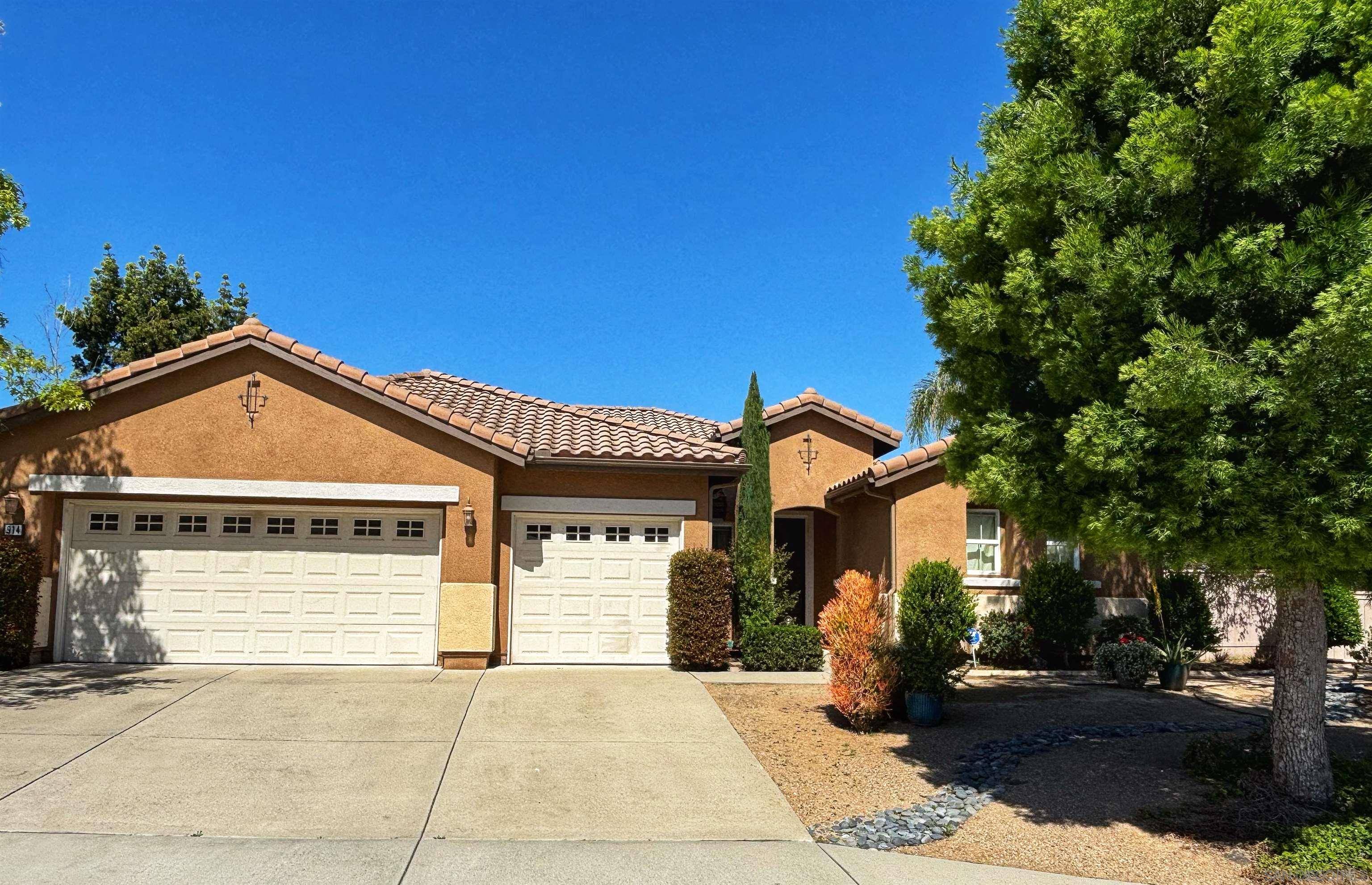 San Marcos, CA 92069,914 Lantana Ct