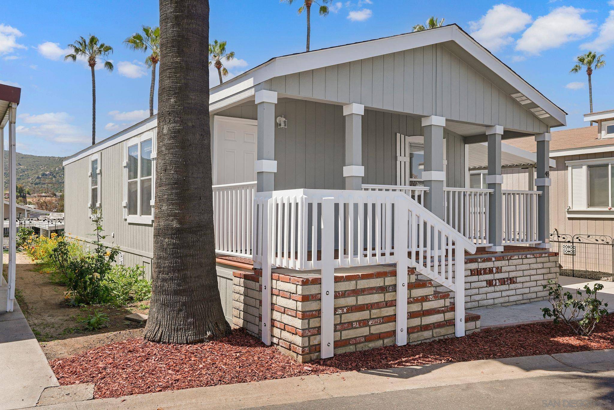 Lakeside, CA 92040,13594 Highway 8 Business #48