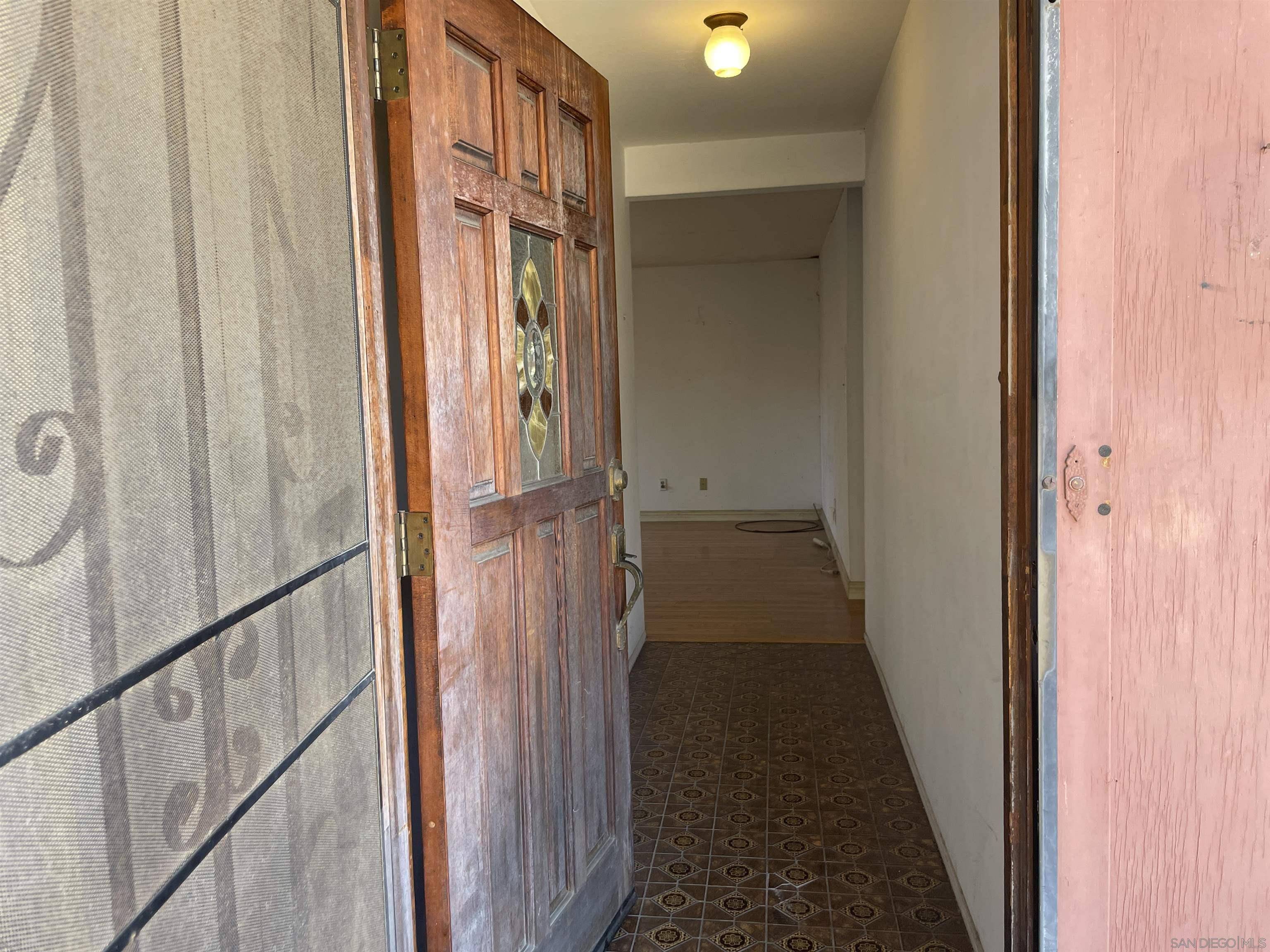 Spring Valley, CA 91977,9125 Akard St
