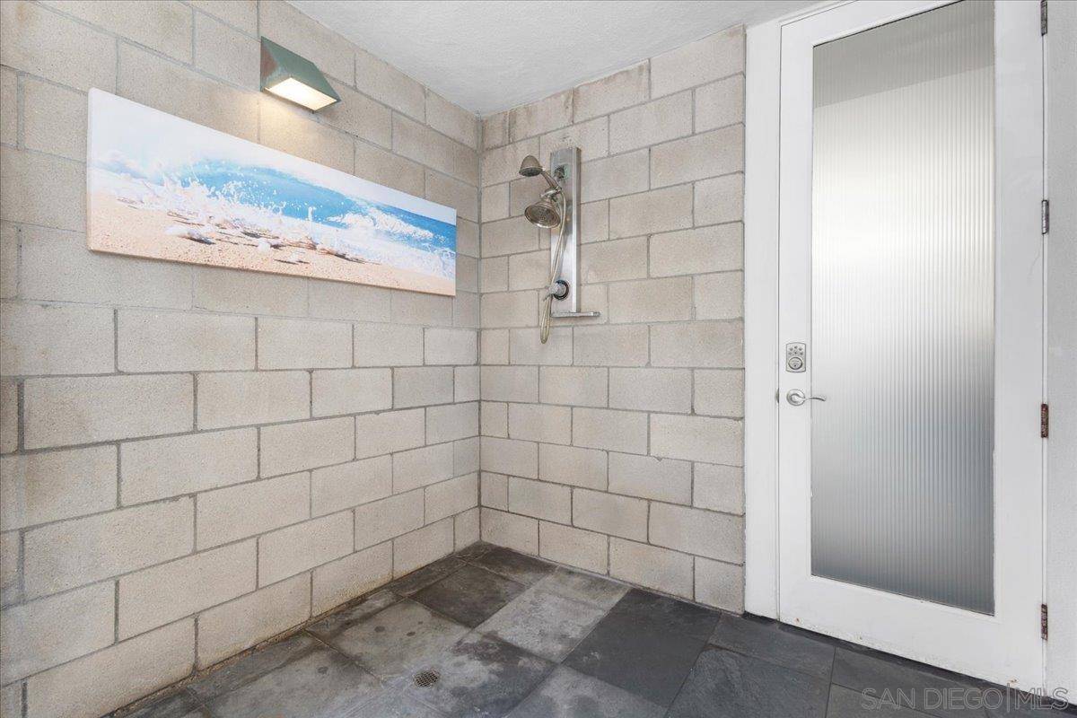 San Diego, CA 92109,710 Verona Ct
