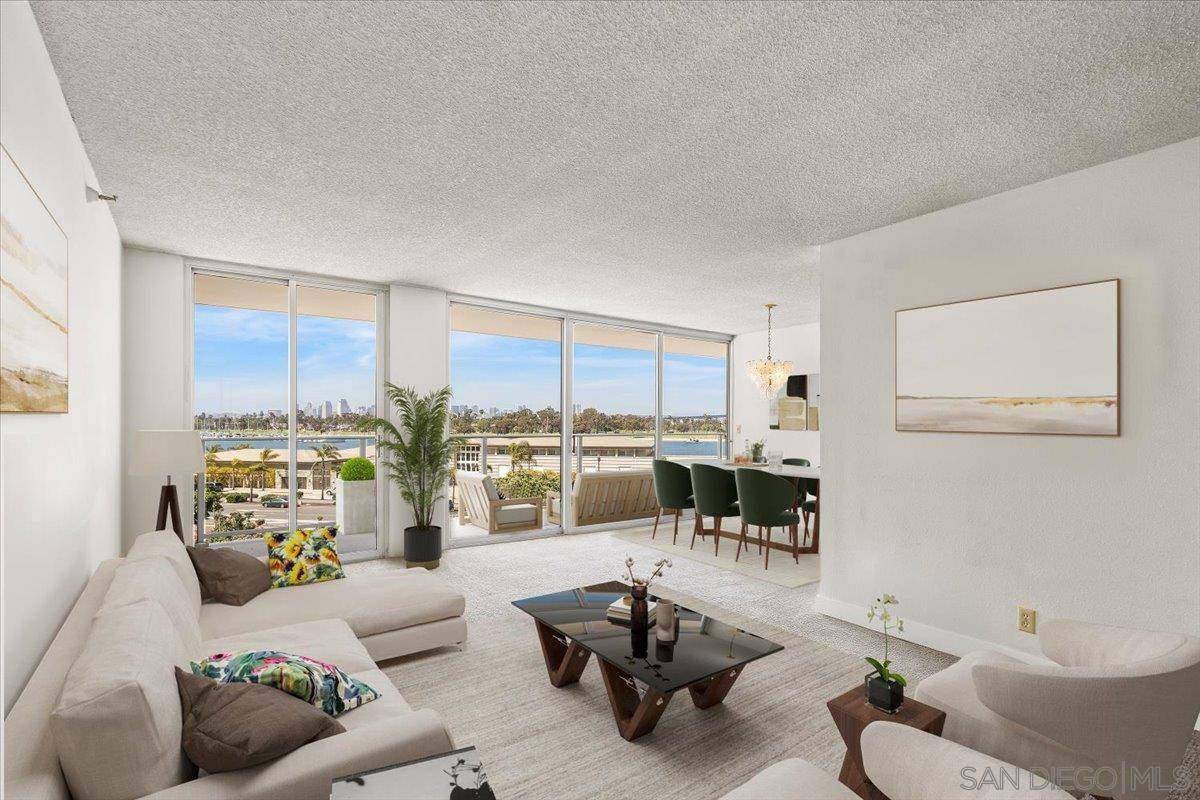 Coronado, CA 92118,1820 Avenida Del Mundo #308