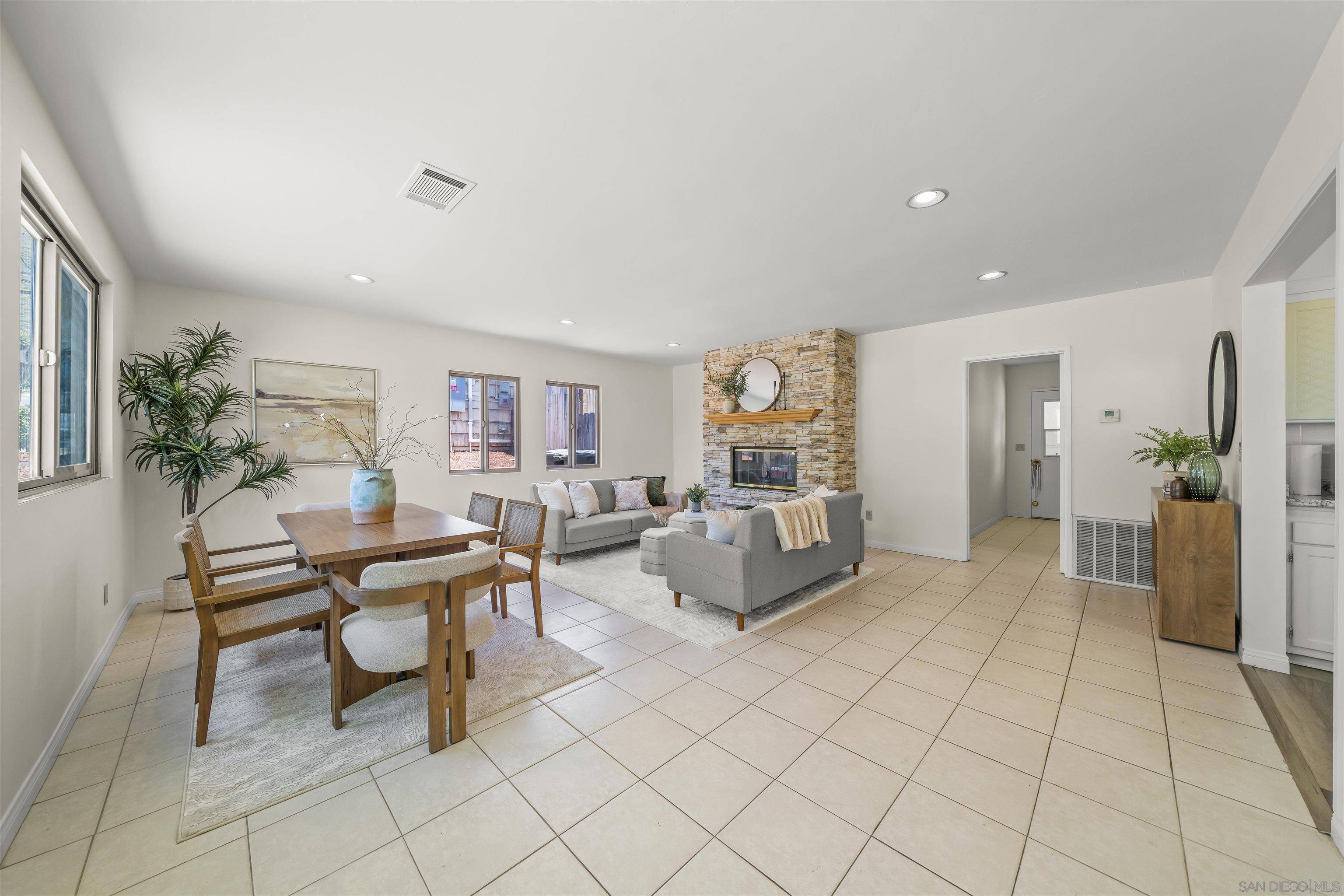 El Cajon, CA 92021,1333 Clove St