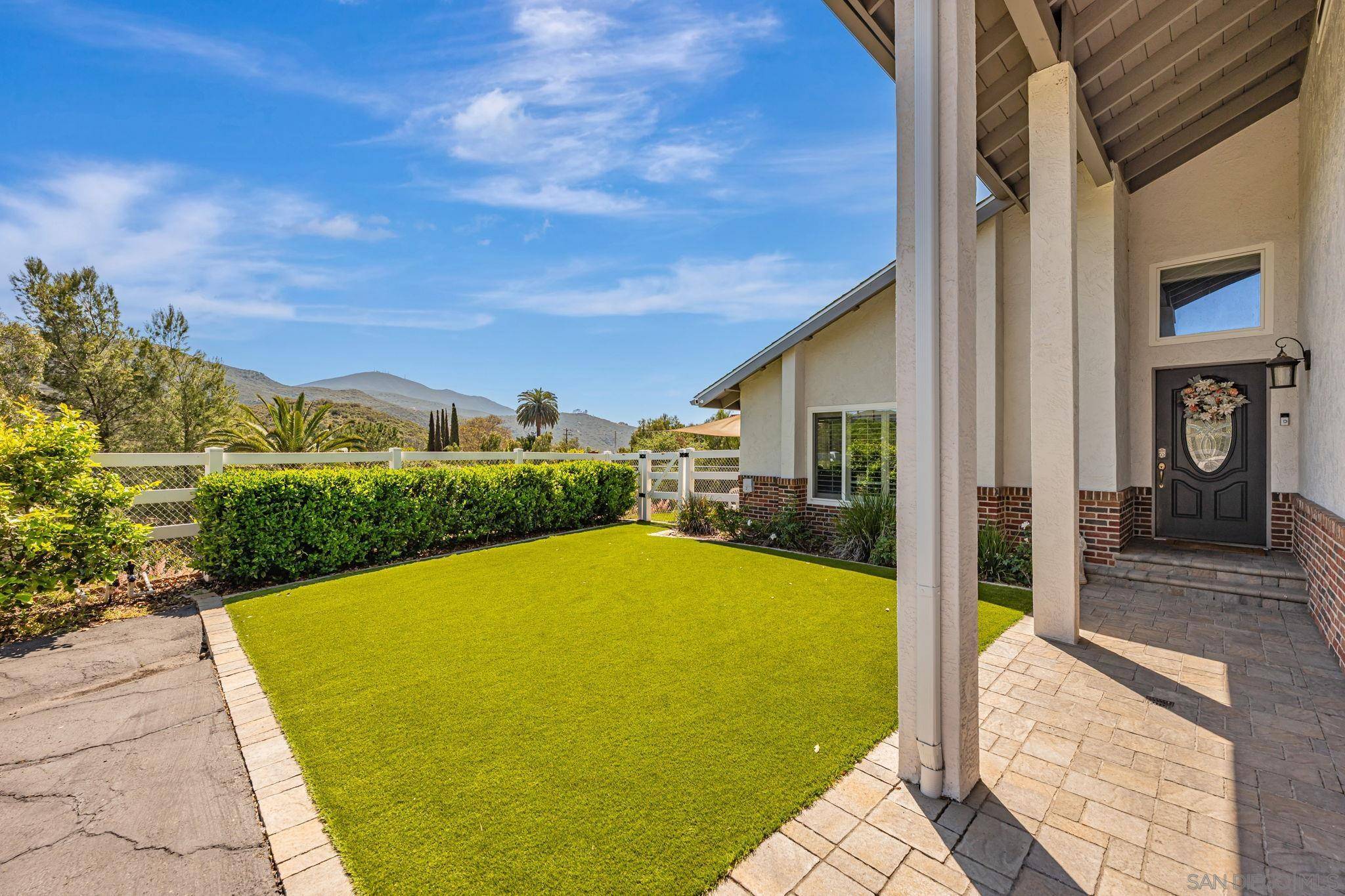 Jamul, CA 91935,3304 Del Charro Rd