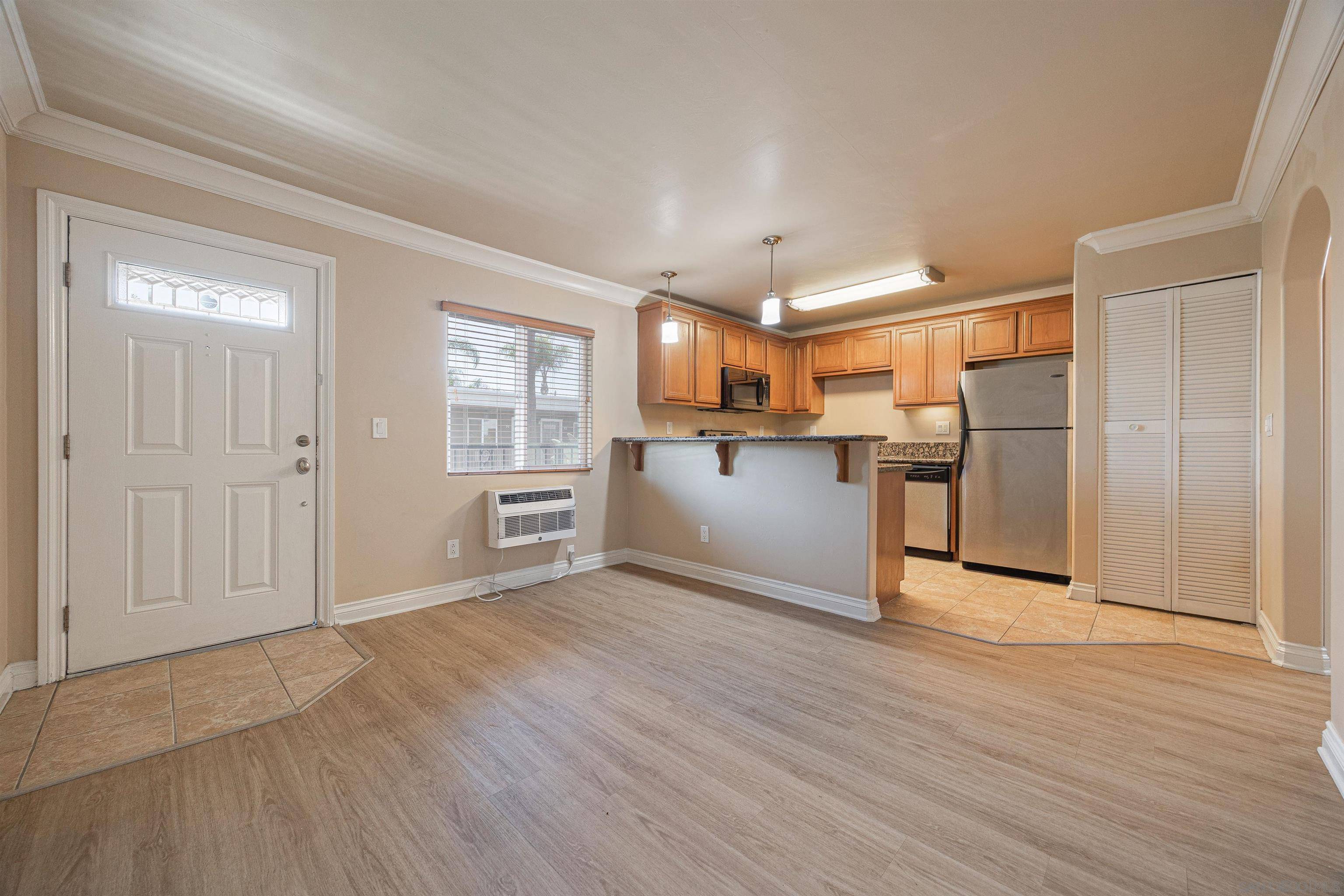 El Cajon, CA 92021,800 N Mollison Ave #40