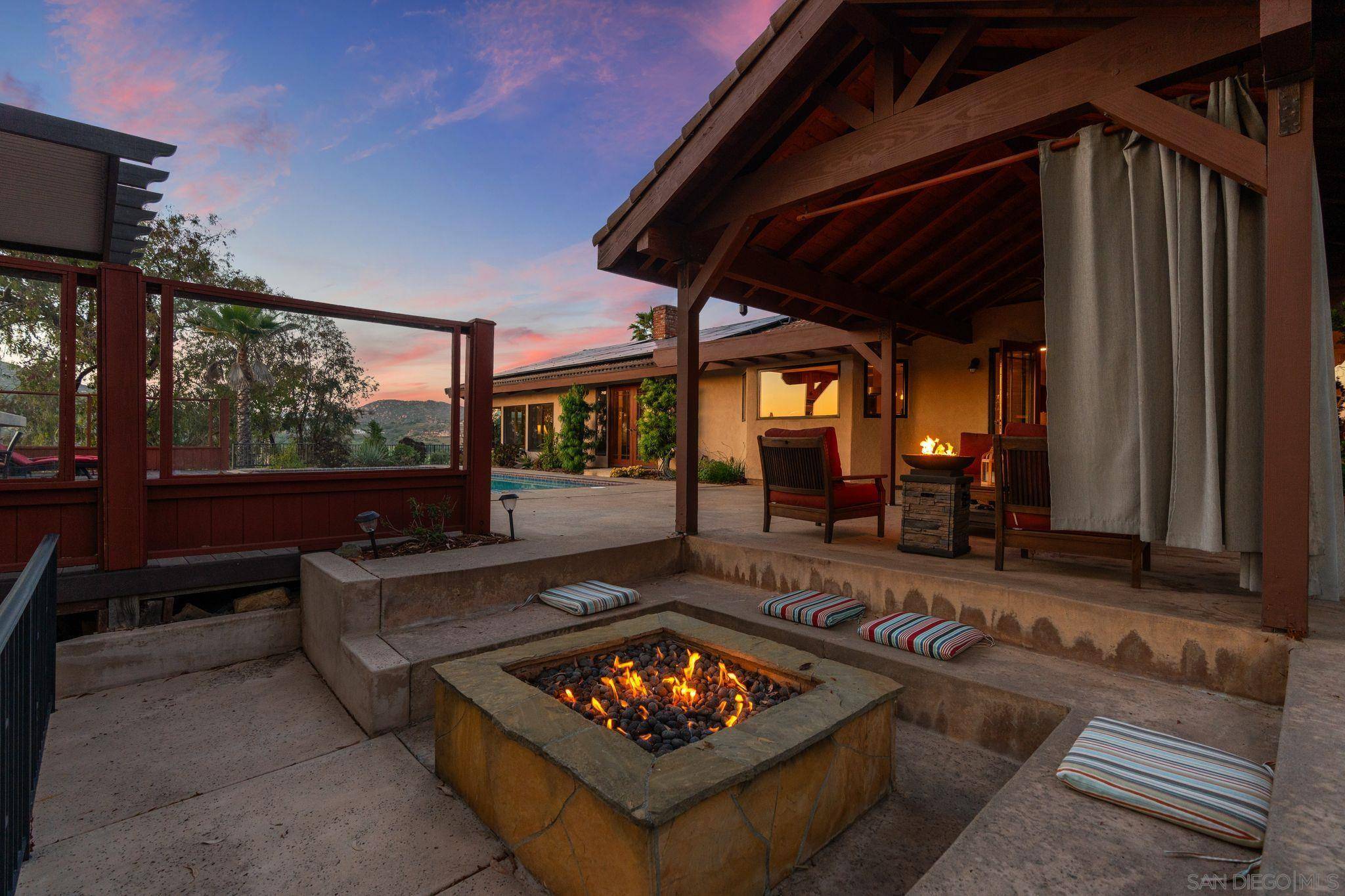 Poway, CA 92064,17758 Del Paso Drive