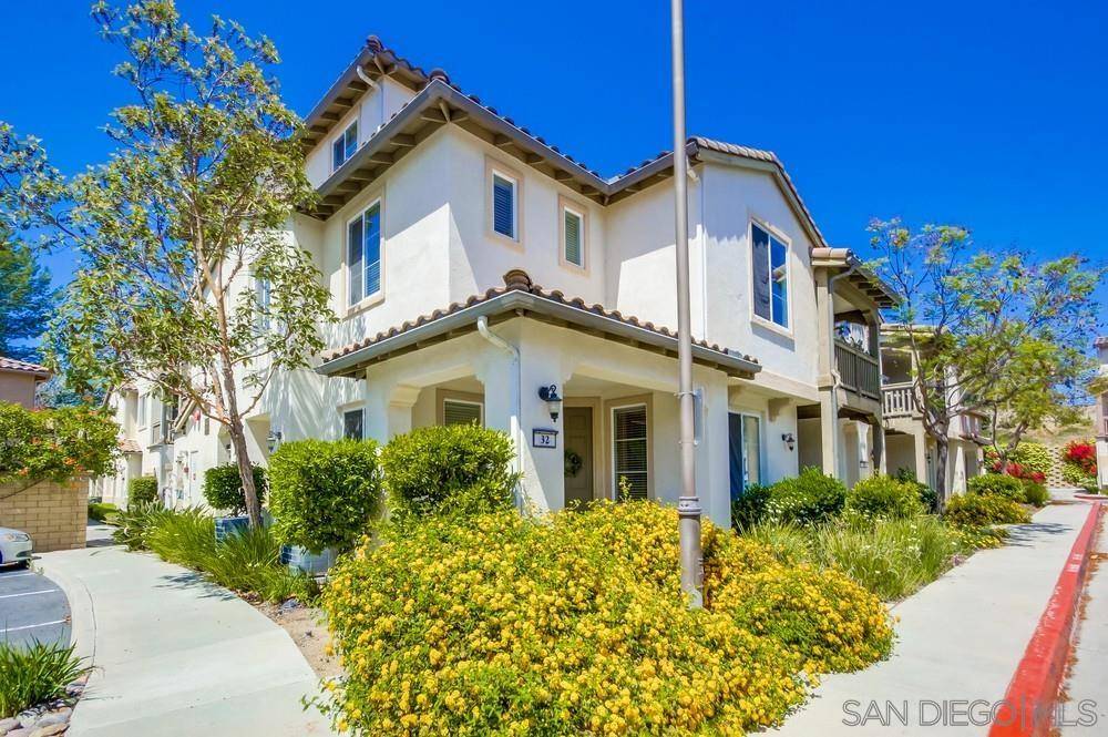 Chula Vista, CA 91914,2364 Calle Sabroso #32