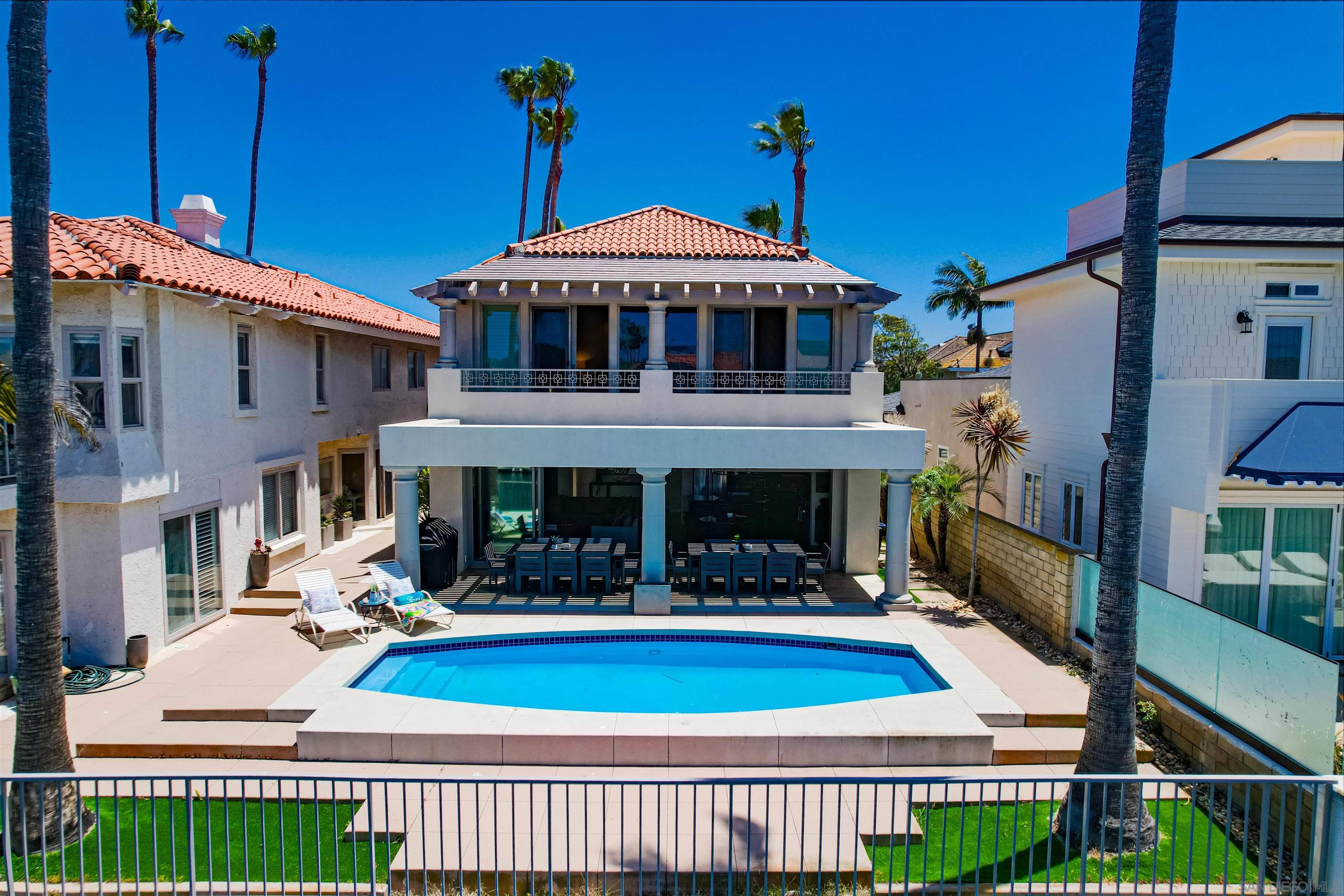 Coronado, CA 92118,8 Buccaneer Way