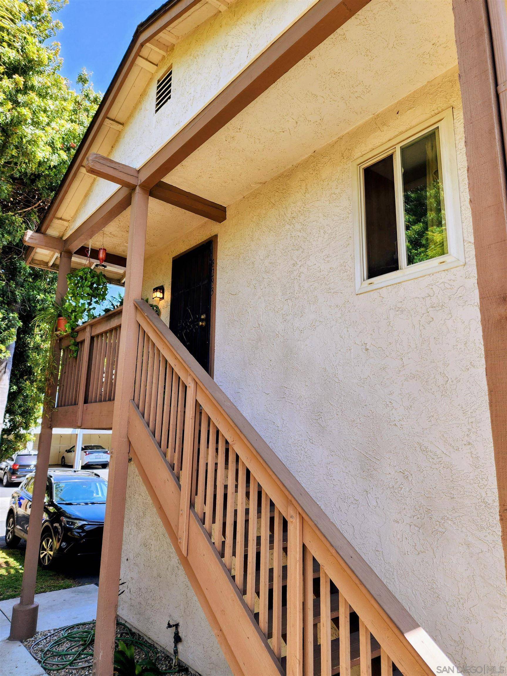 San Diego, CA 92119,8293 ECHO DELL RD