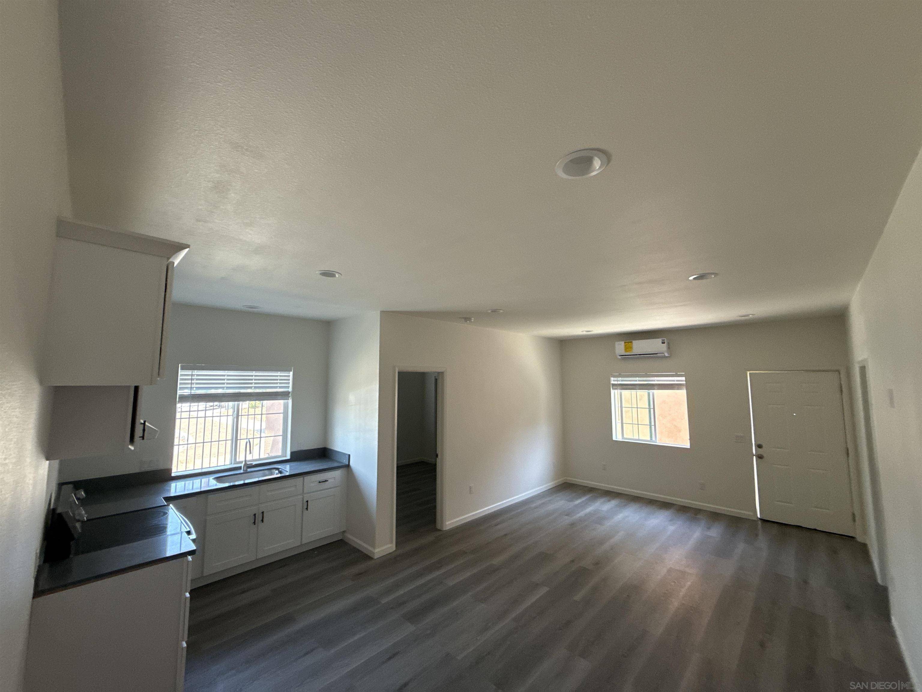 0range, CA 92866,2049 E Palmyra Ave