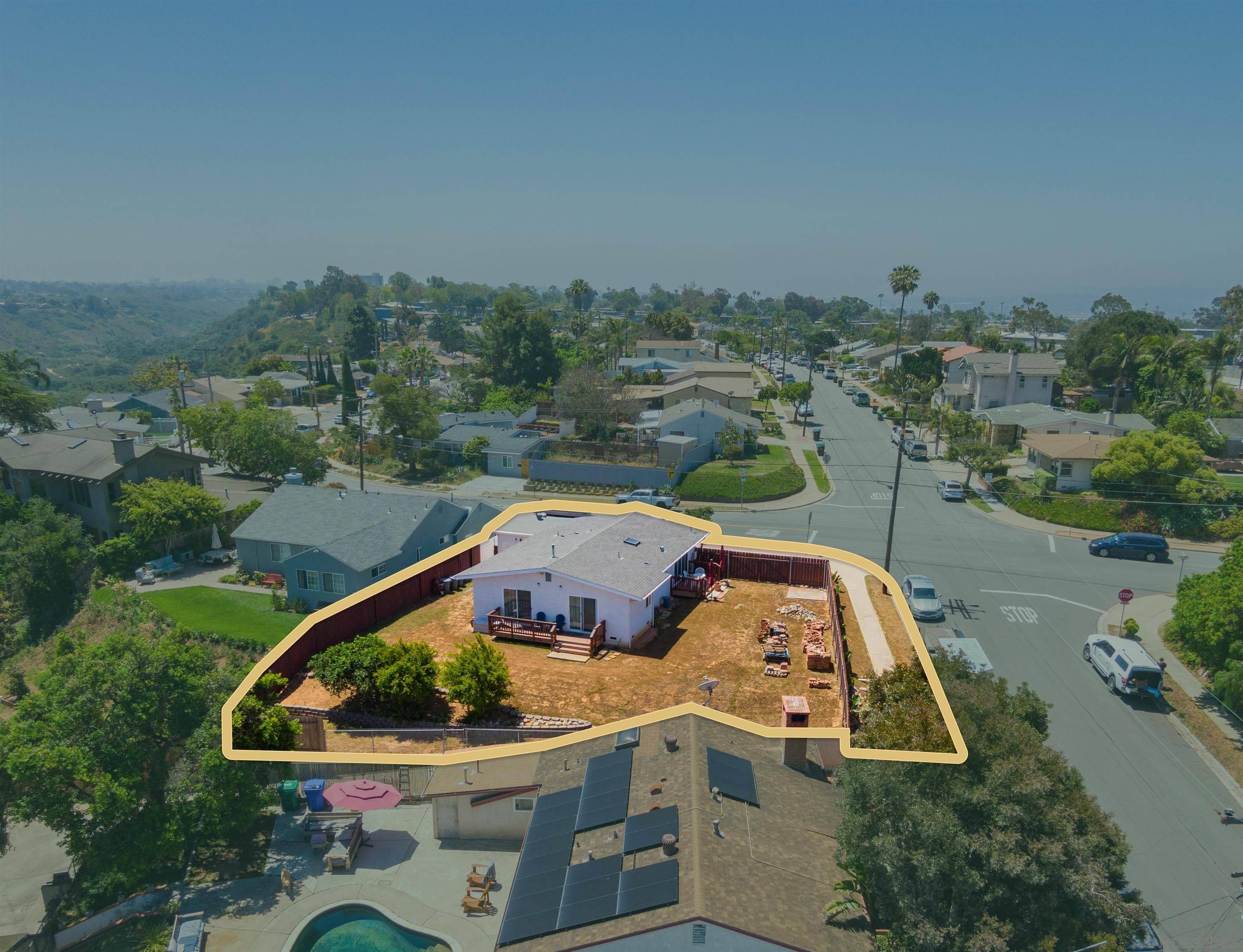 San Diego, CA 92117,3759 Cowley Way