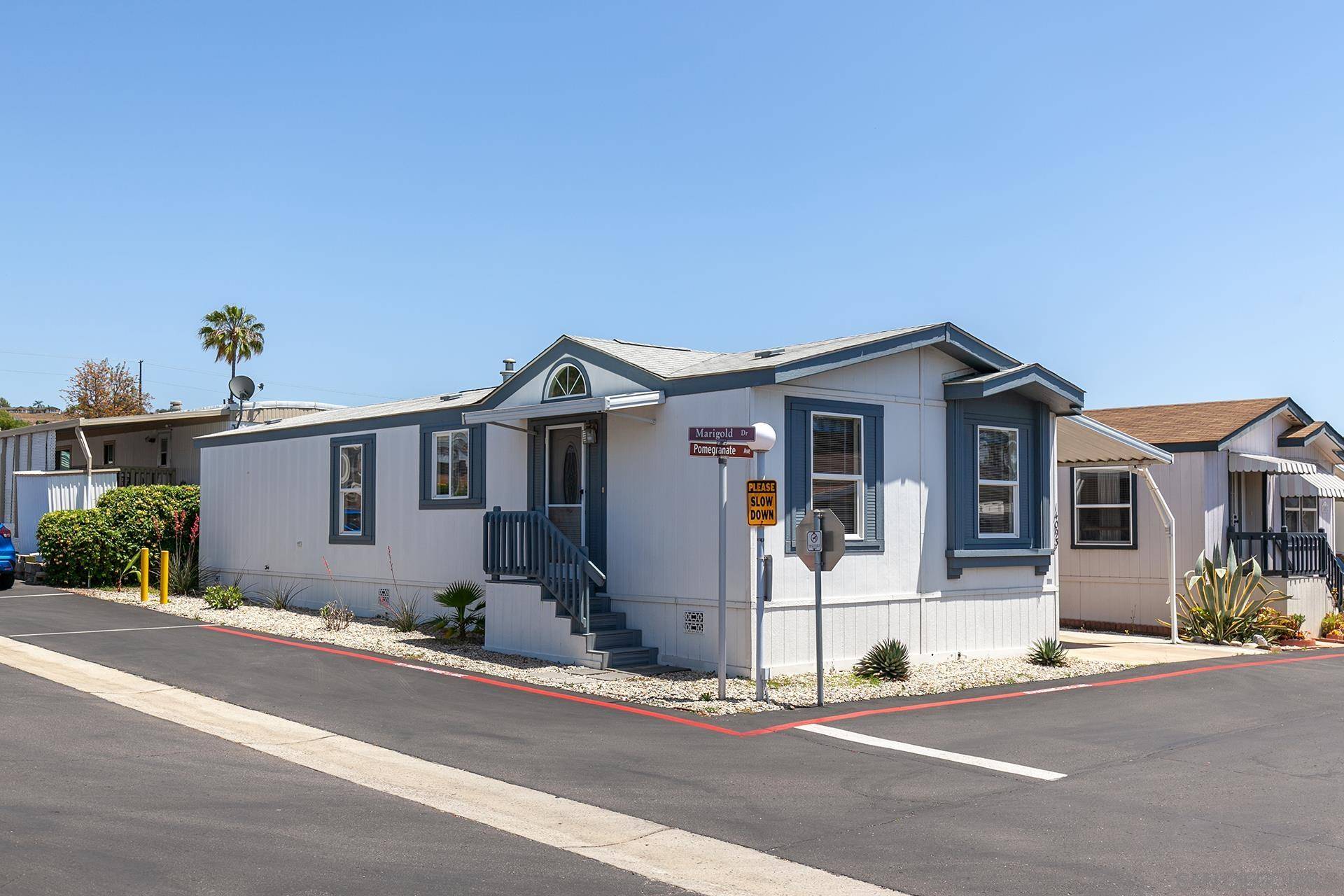 Poway, CA 92064,14093 Pomegranate Ave #216