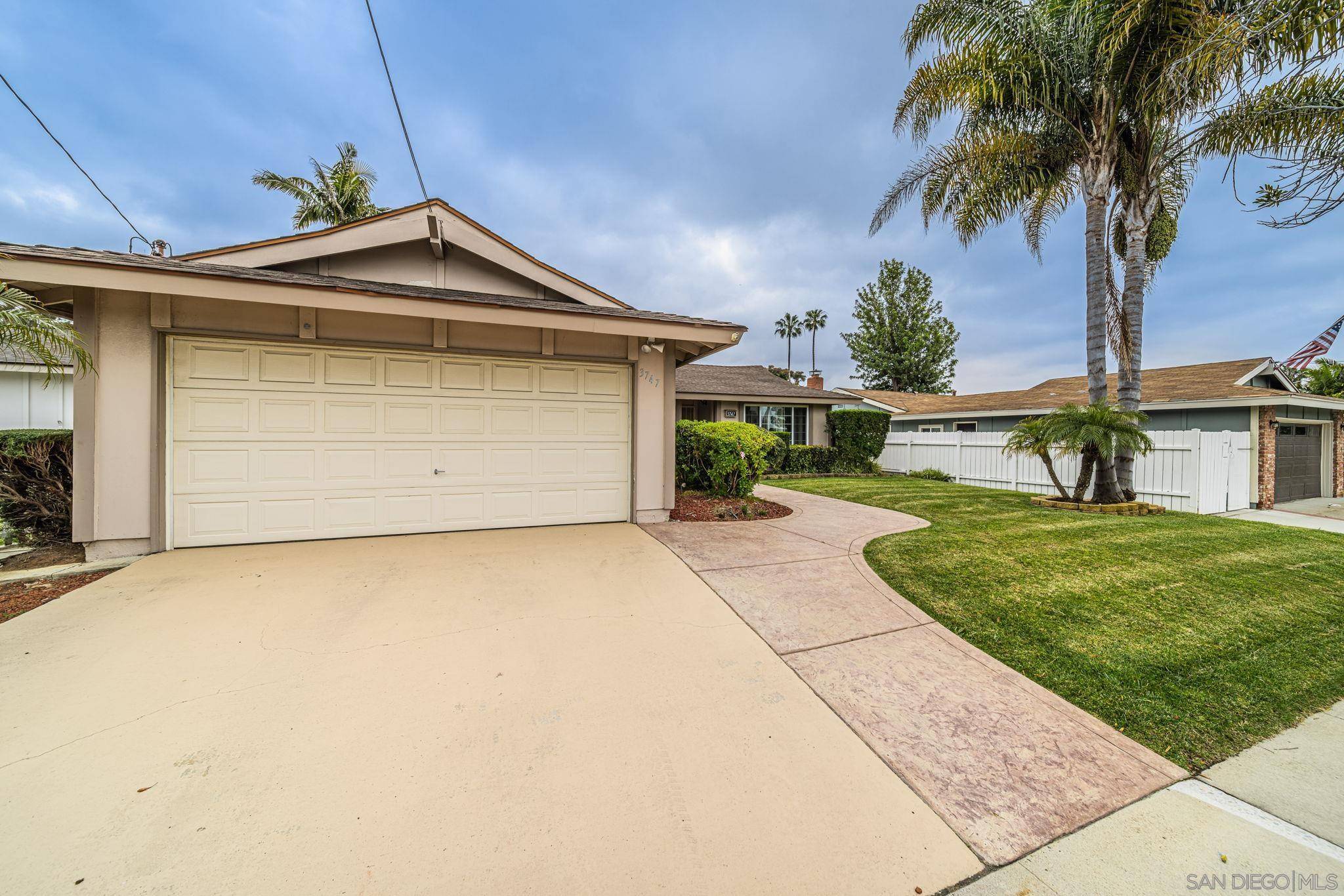 San Diego, CA 92122,3747 Millikin Ave