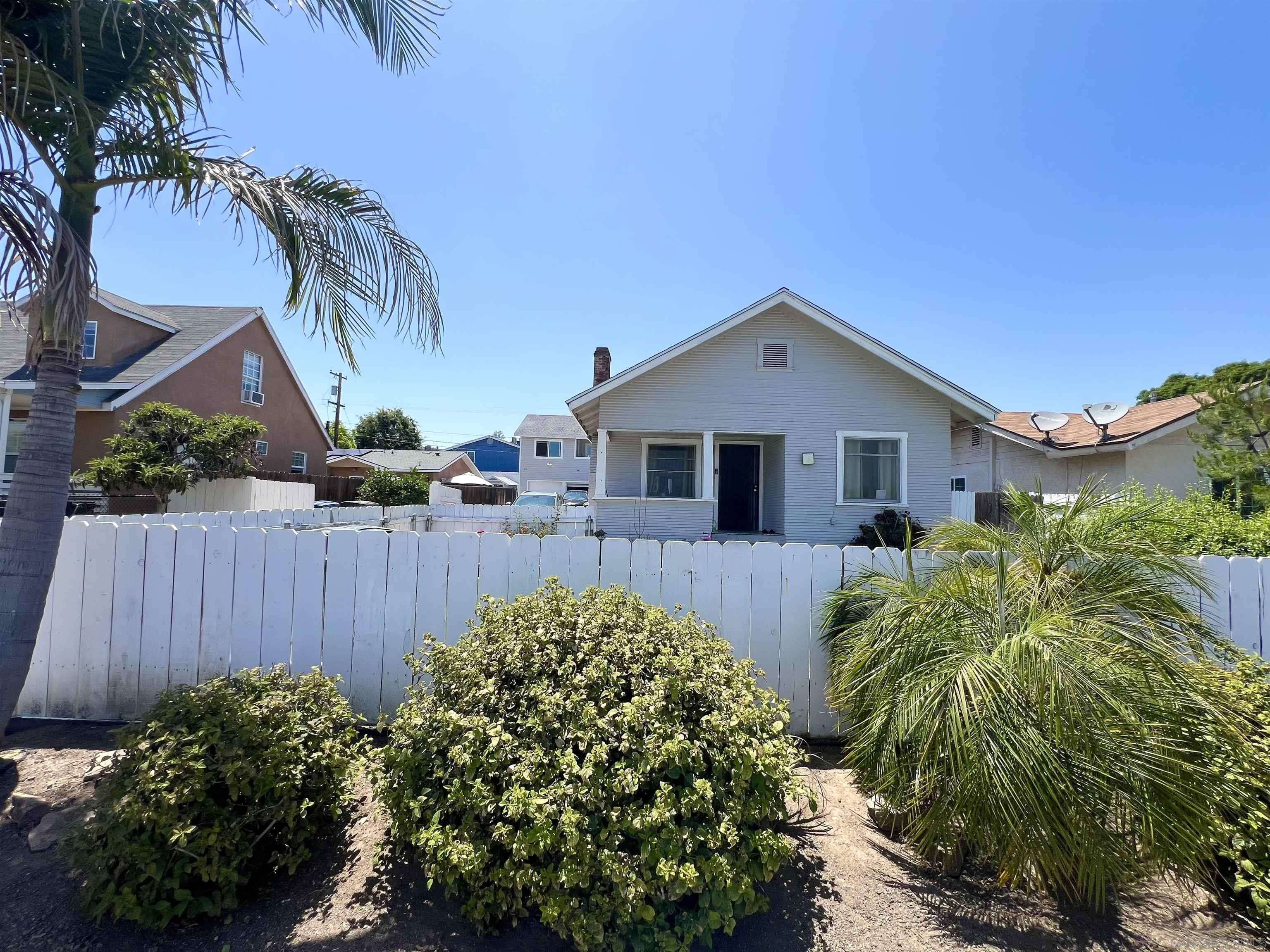 El Cajon, CA 92020,306-10 Richardson Ave