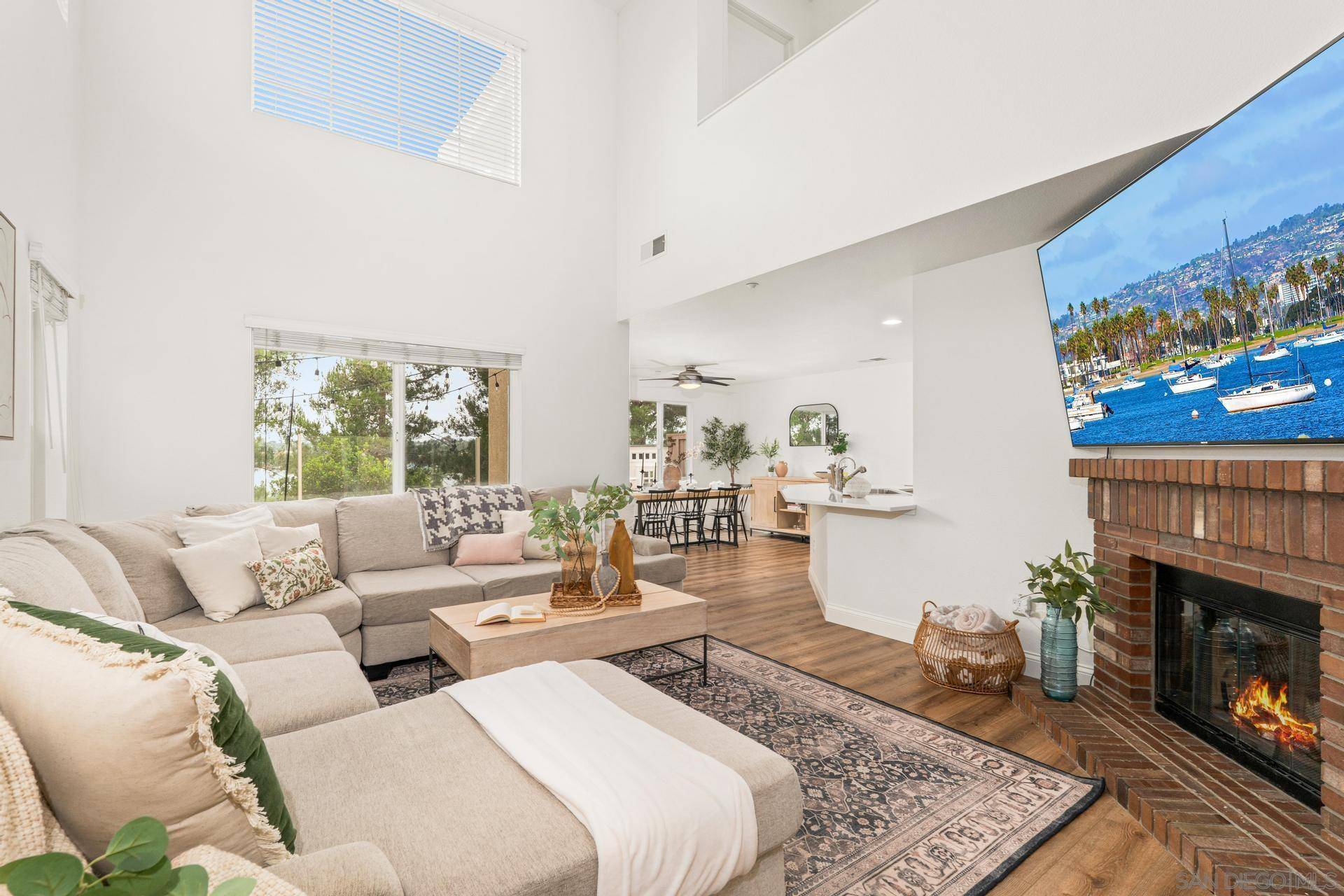 Vista, CA 92081,1625 Magnolia Circle