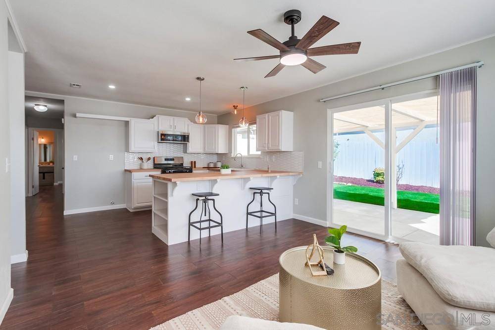 Fallbrook, CA 92028,950 Funquest Dr