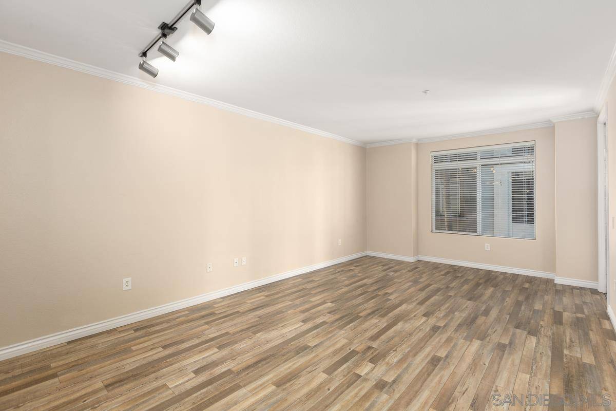 La Jolla, CA 92037,4165 Executive Dr #F208