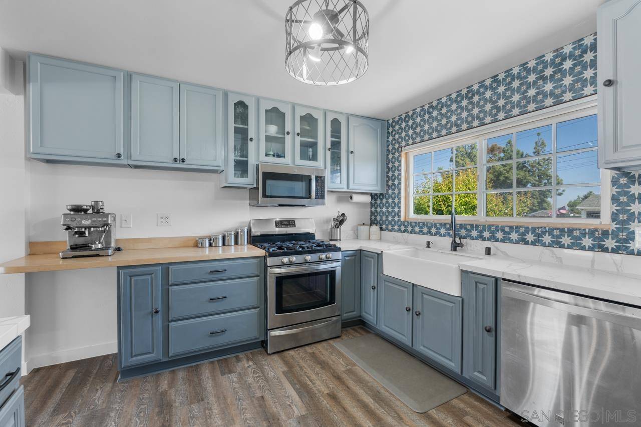 Santee, CA 92071,9476 Terrywood Road