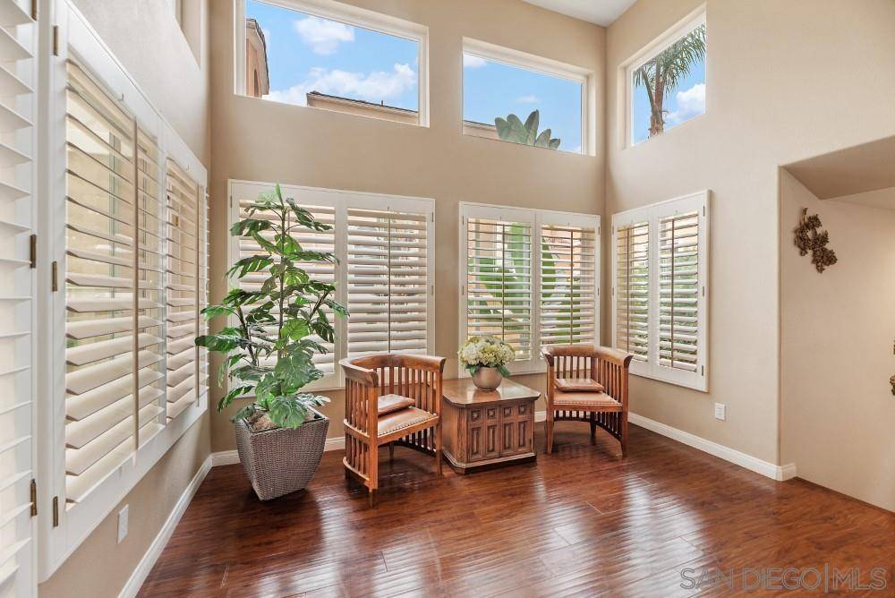 San Diego, CA 92130,12674 Carmel Country Rd #34