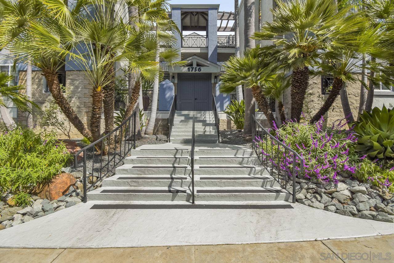 San Diego, CA 92103,1756 Essex St #212