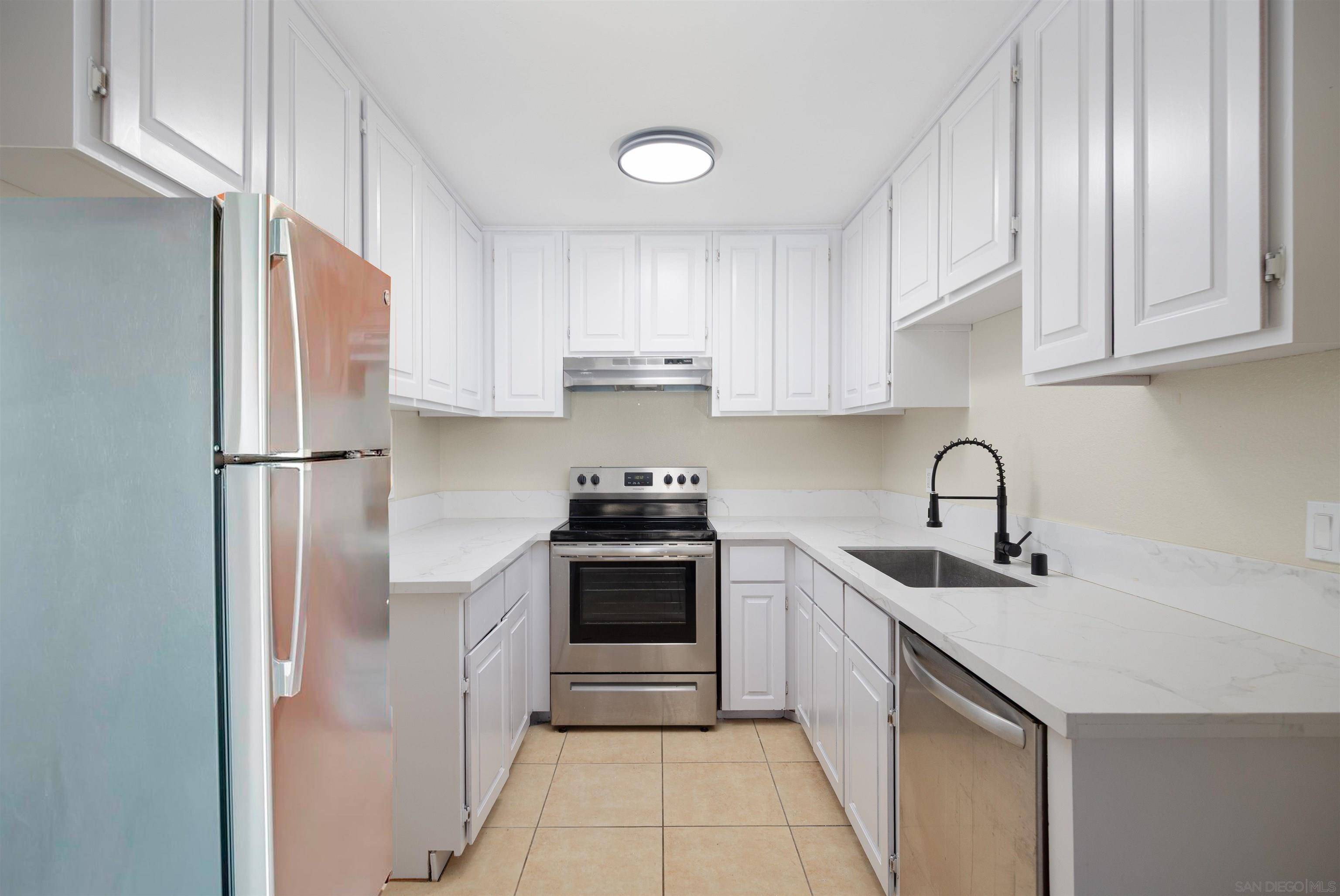 Spring Valley, CA 91977,3557 Kenora Dr #19