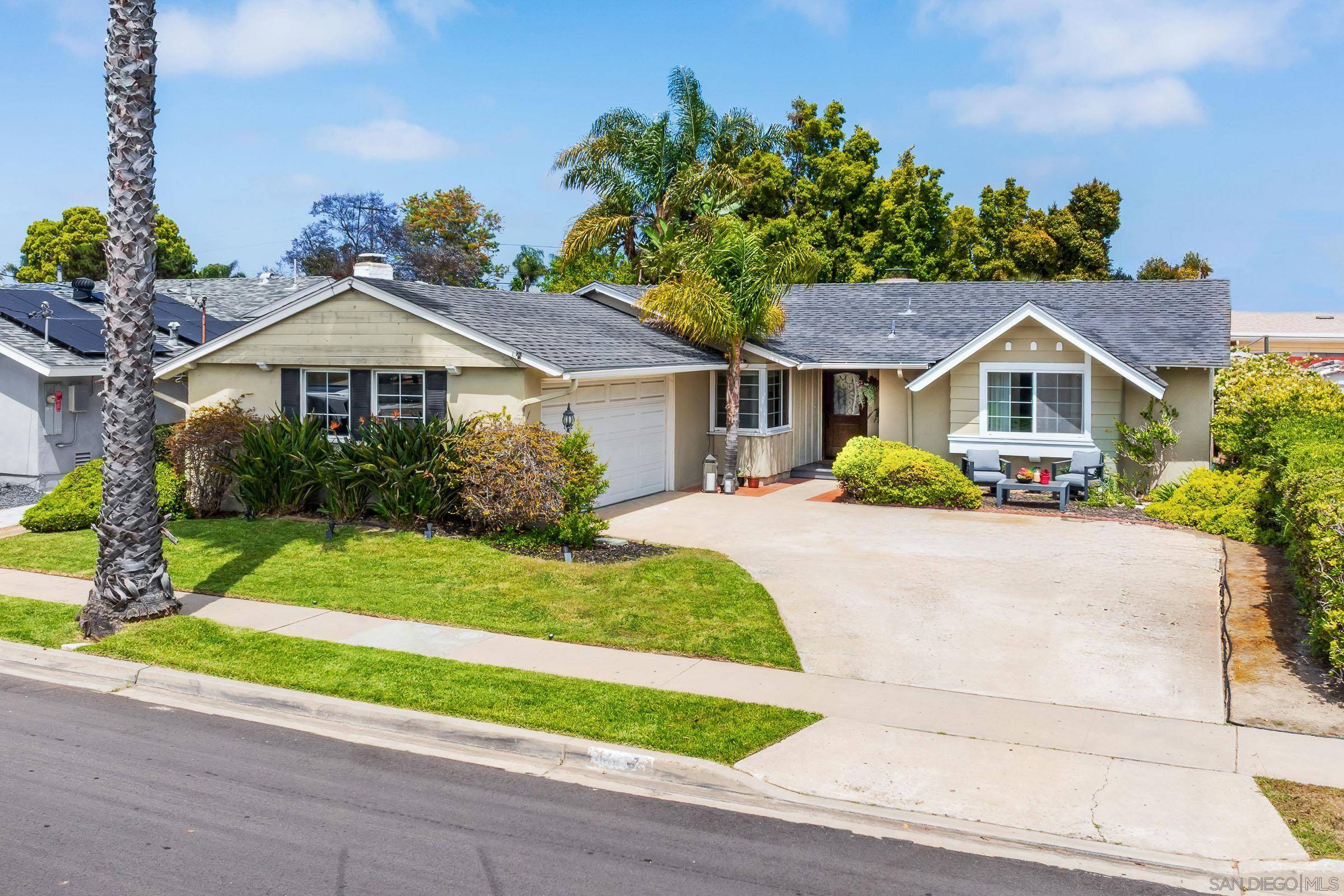 San Diego, CA 92117,4357 Mount Hukee Ave