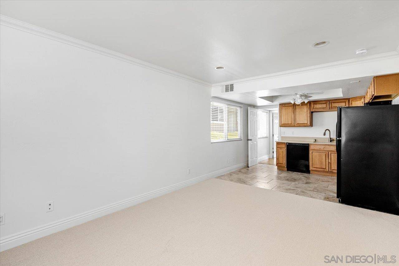 Escondido, CA 92026,27725 Mountain Meadow Rd #35