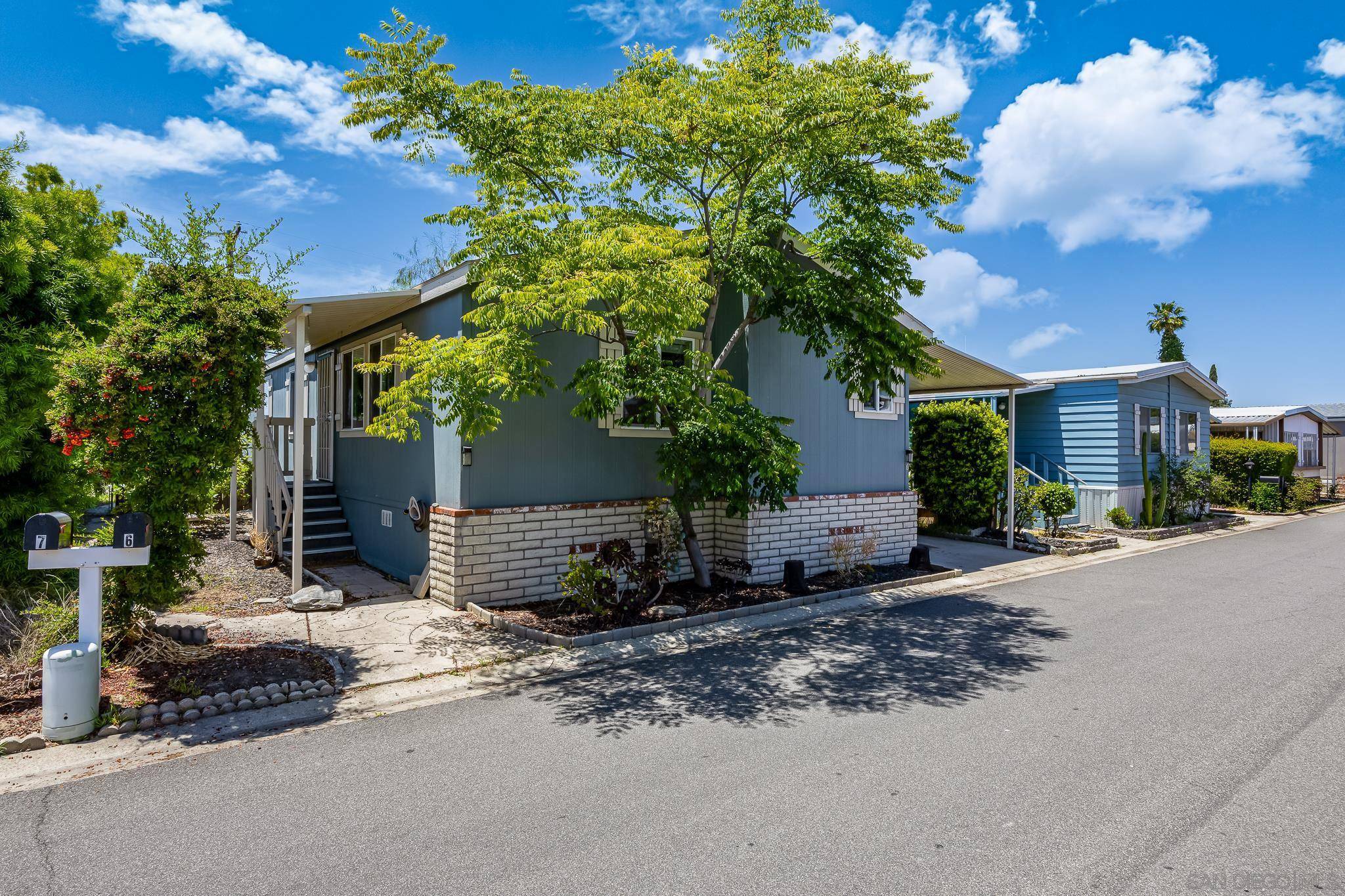 Lakeside, CA 92040,9395 Harritt Rd #SPC 6