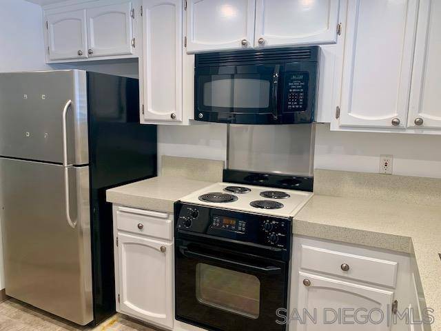 San Diego, CA 92128,16599 Caminito Vecinos #5