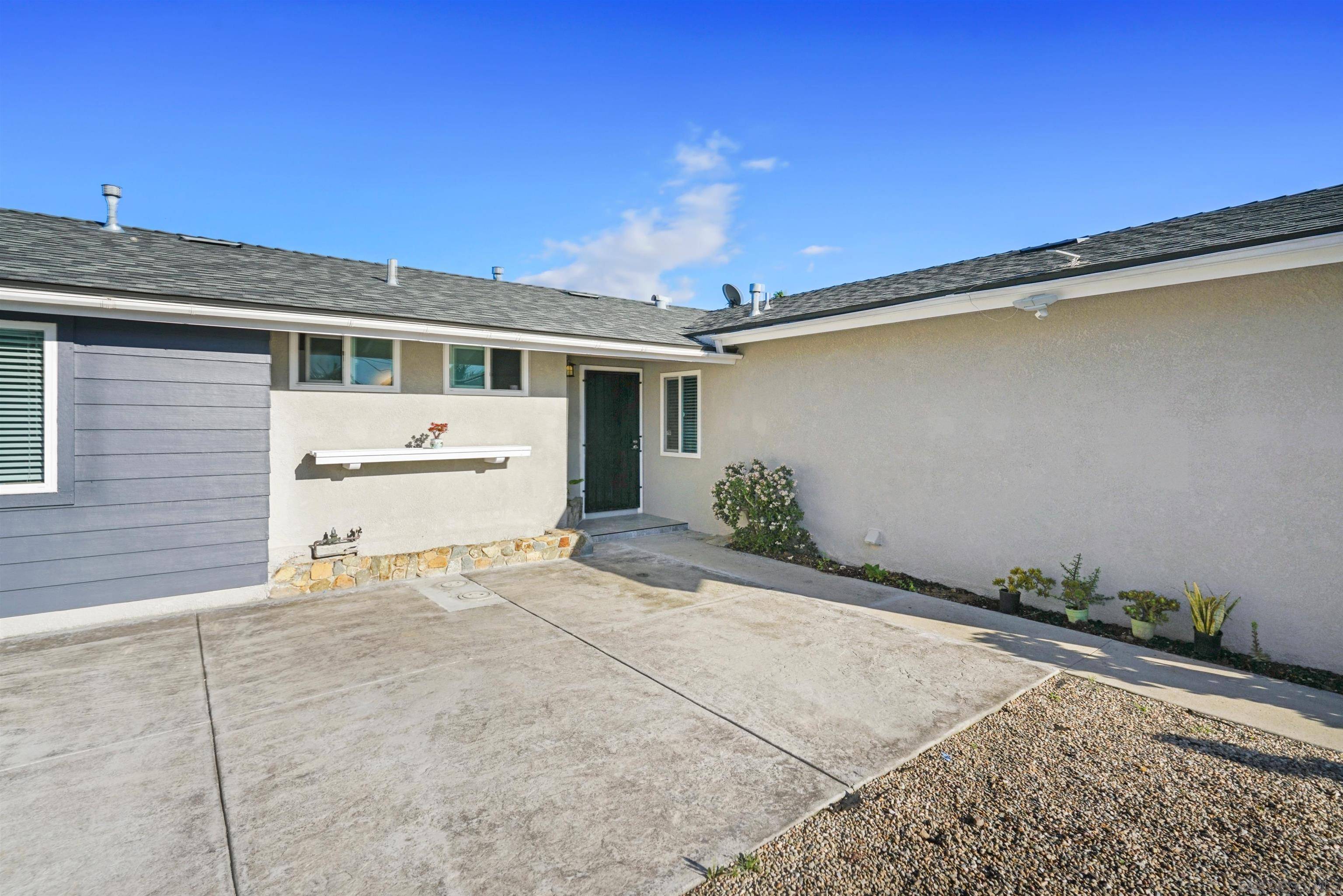 San Diego, CA 92114,7684 Meadowbrook Ct