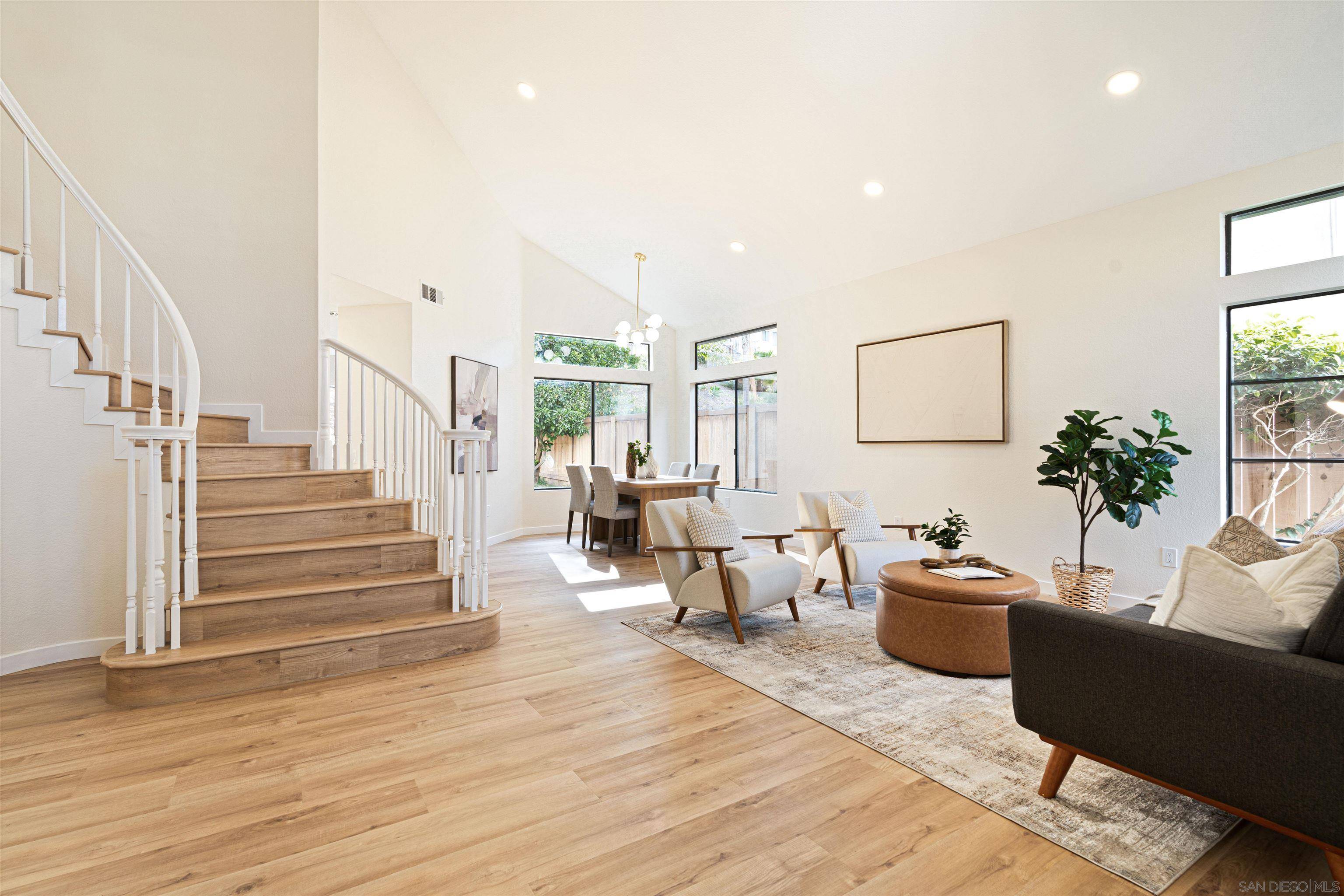Vista, CA 92081,2064 White Birch Dr