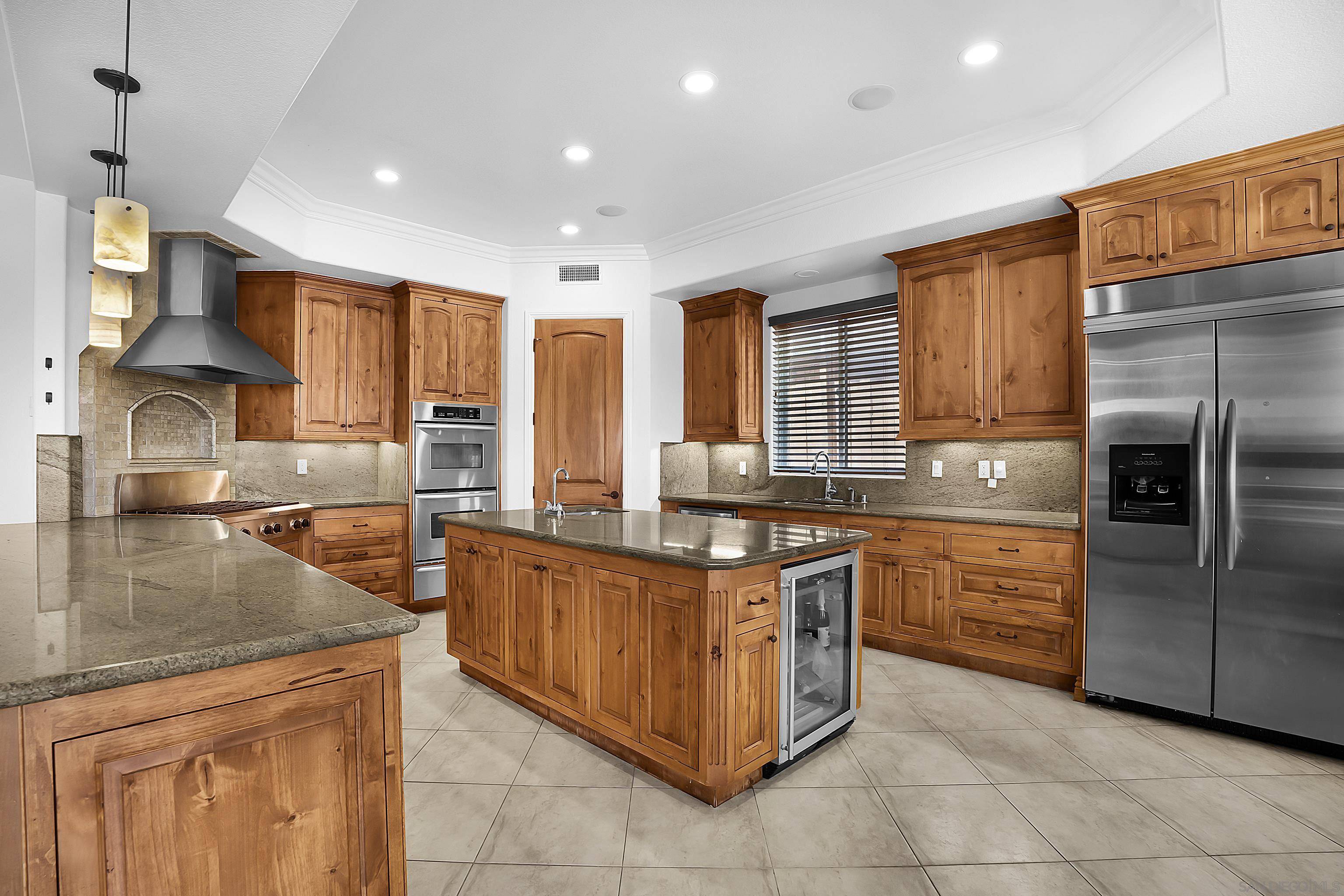 Murrieta, CA 92562,42425 Ivy Street