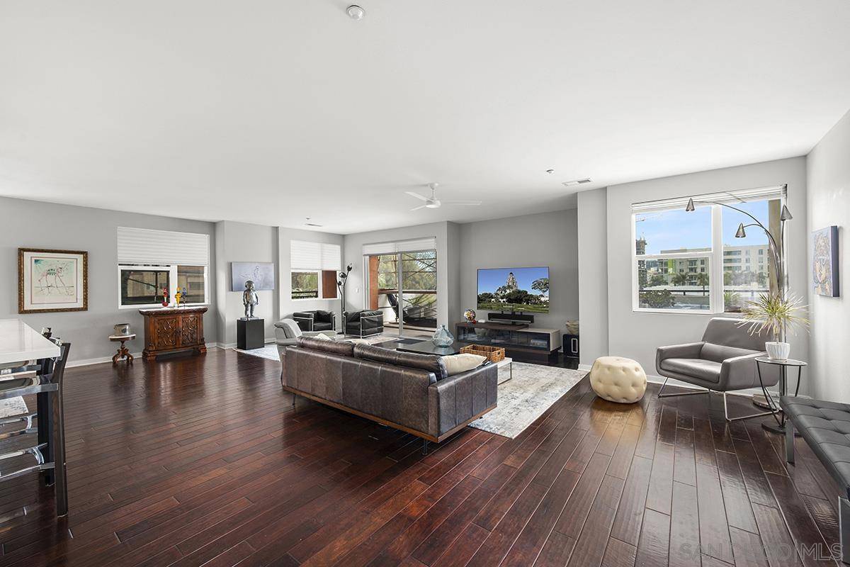 San Diego, CA 92103,3650 5th Avenue #301