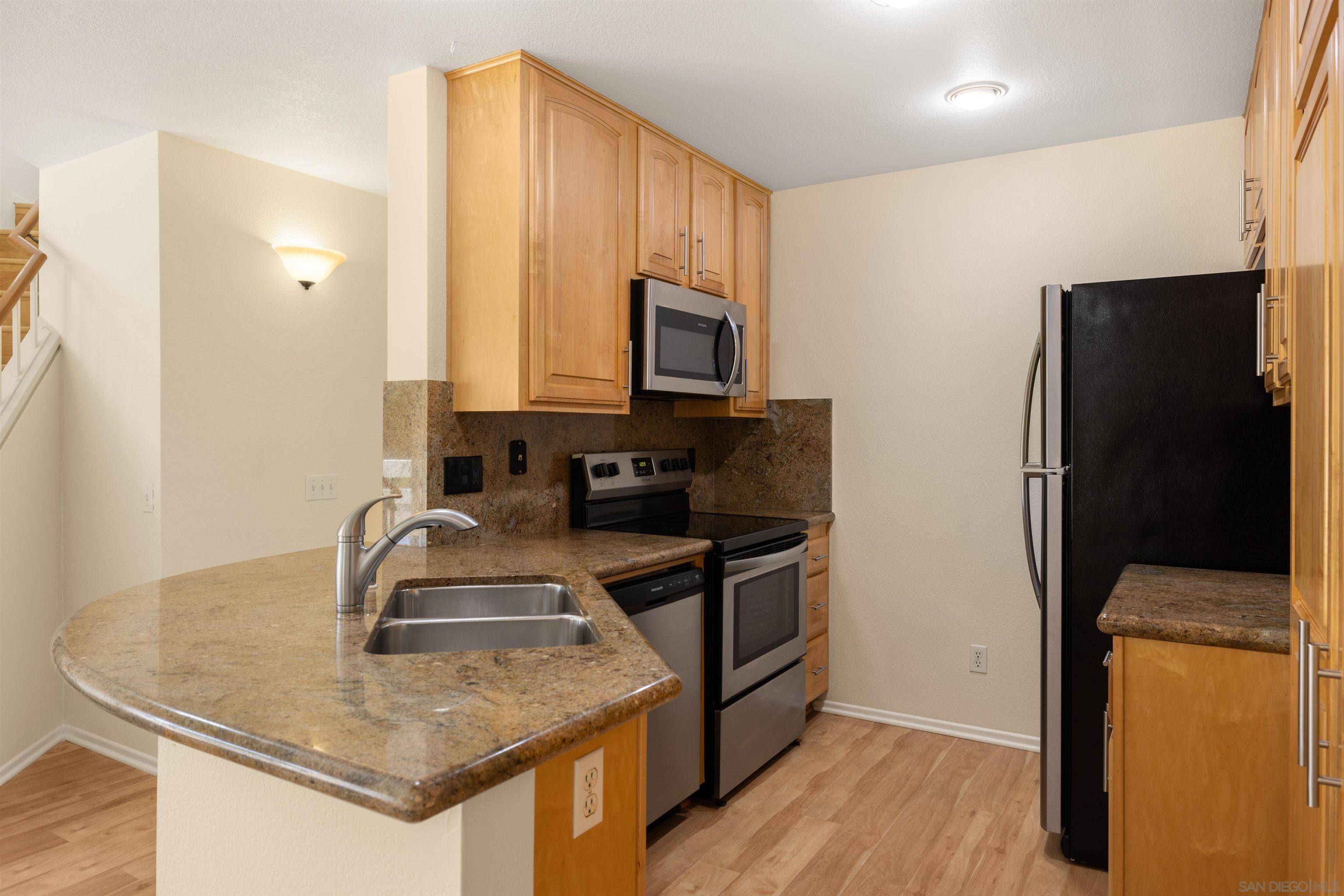 San Diego, CA 92111,7067 Camino Revueltos #312