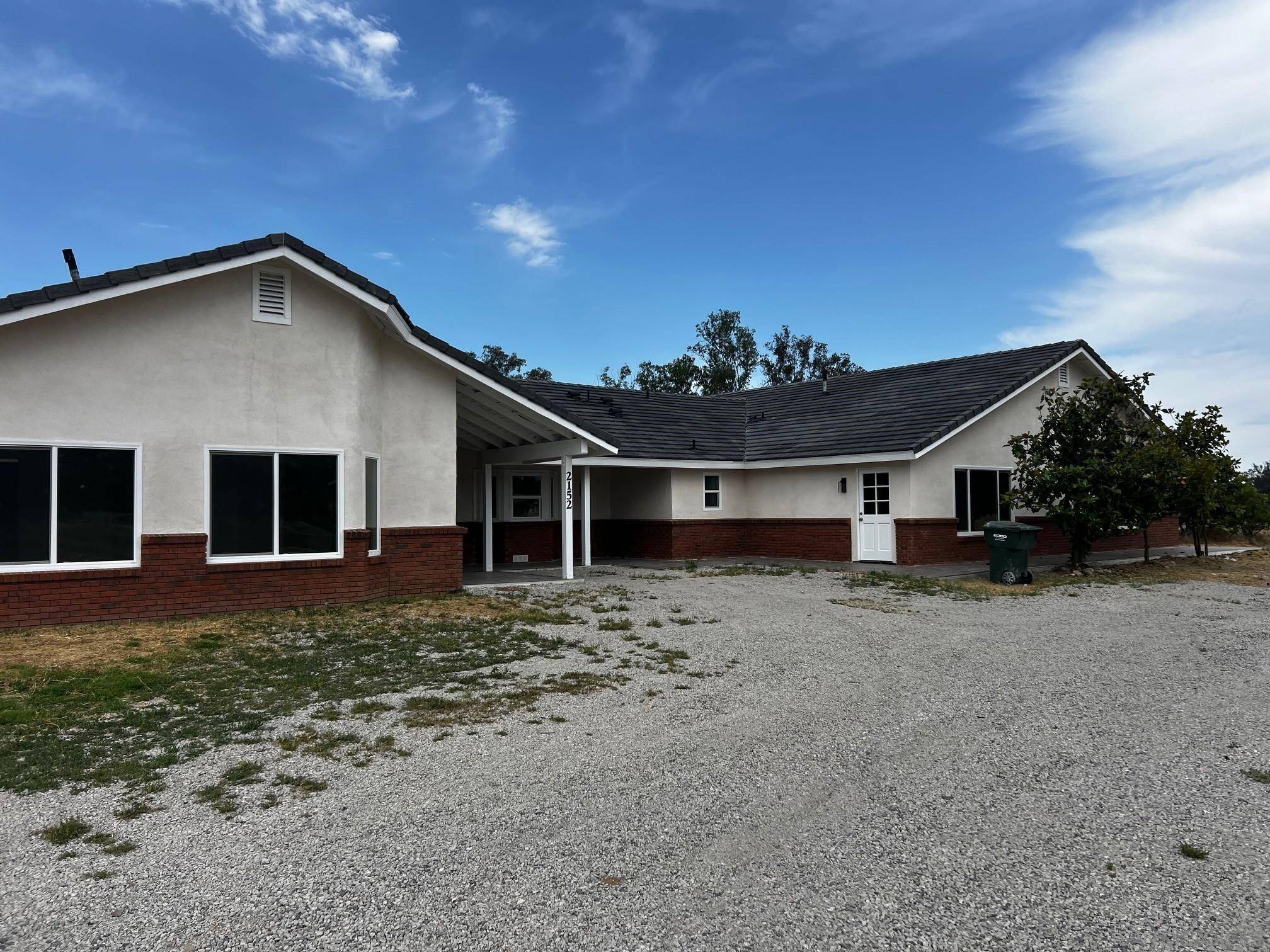 Ramona, CA 92065,2152 Walnut St