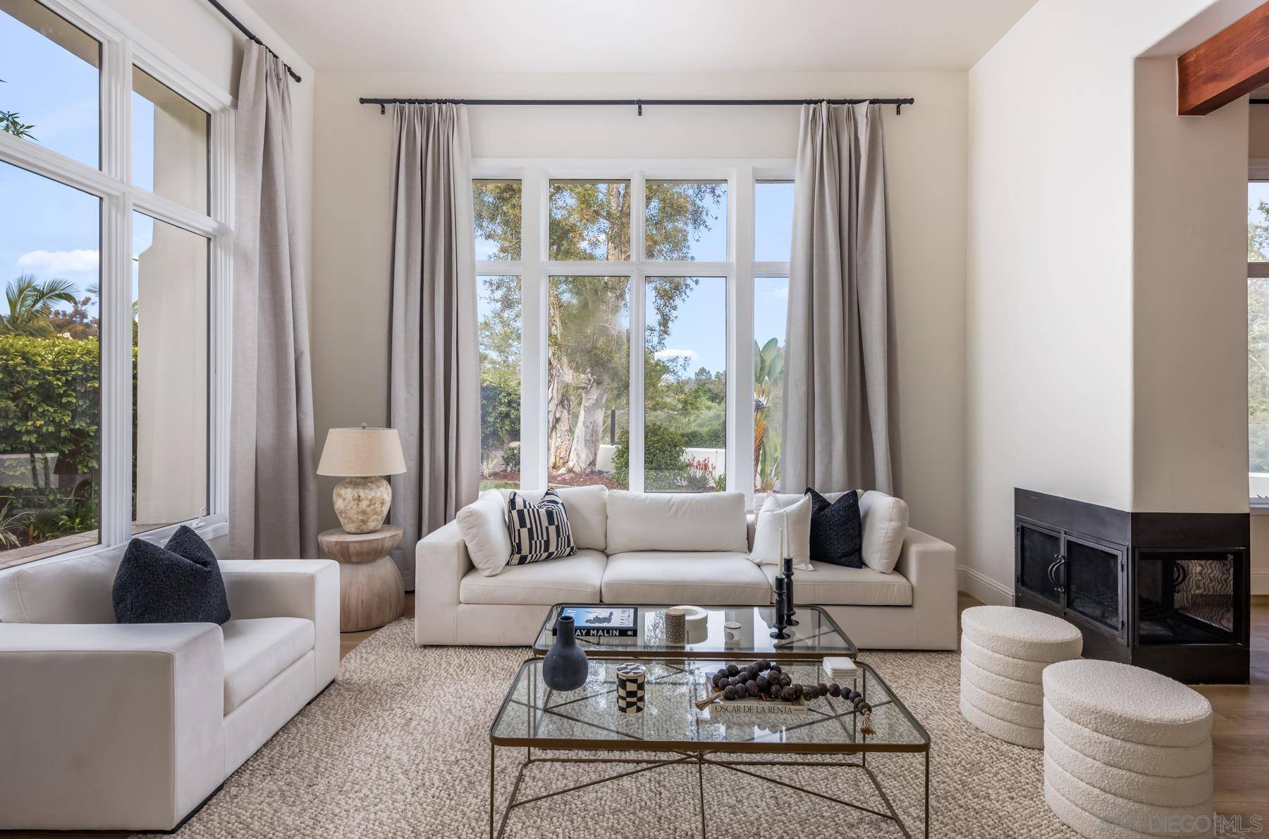 Encinitas, CA 92024,2815 Santa Fe Vista Ct