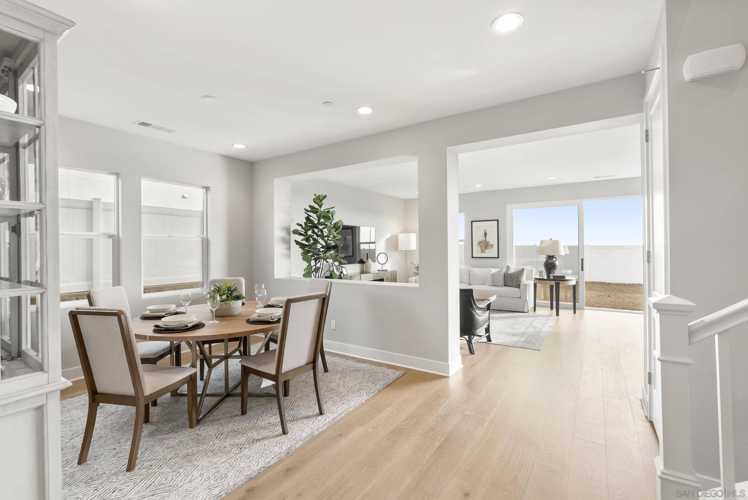 San Marcos, CA 92069,951 Visalia Pl