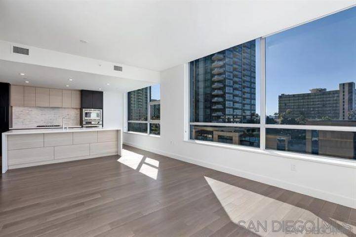San Diego, CA 92101,1388 Kettner Blvd #403